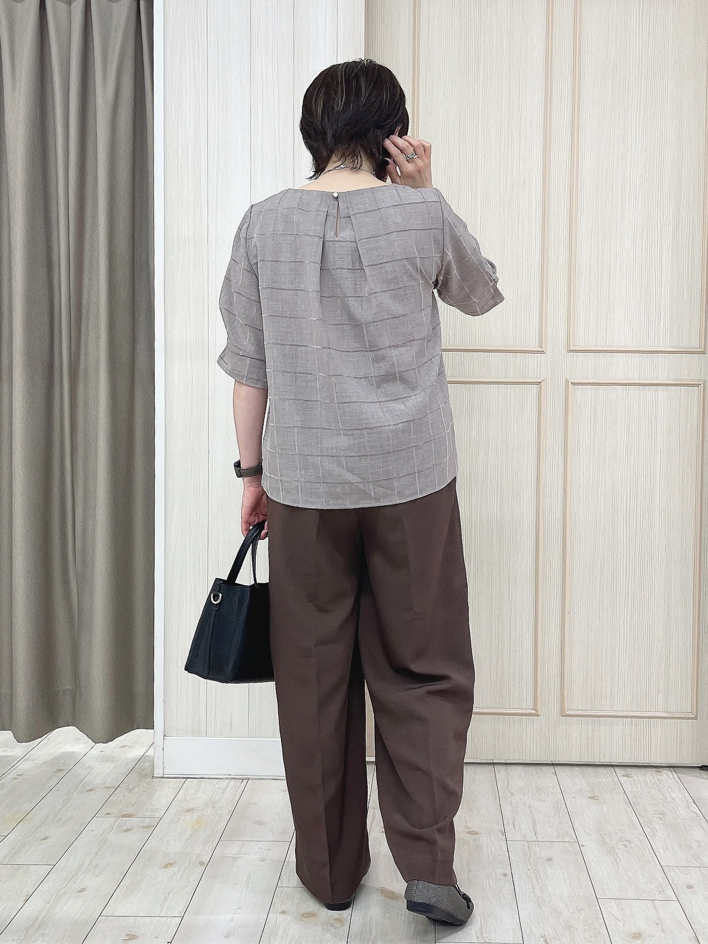 kaneさんの「SHOO･LA･RUE｜【セットアップ可/S-LL】1枚で秋気分 モールチェックタックスリーブ ブラウス」を使ったコーディネート
