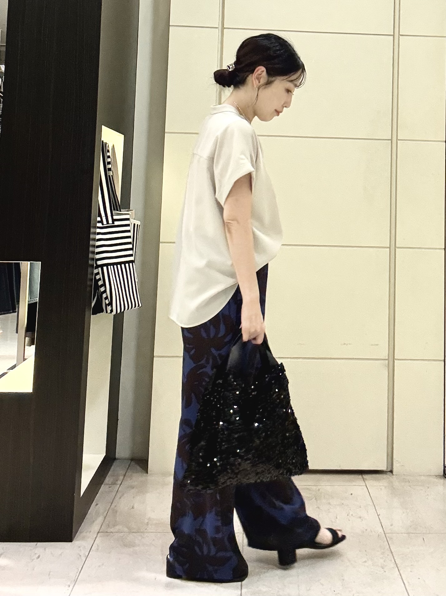 mori.さんの「UNTITLED｜【セットアップ可/UVカット】エアリークールブラウス」を使ったコーディネート