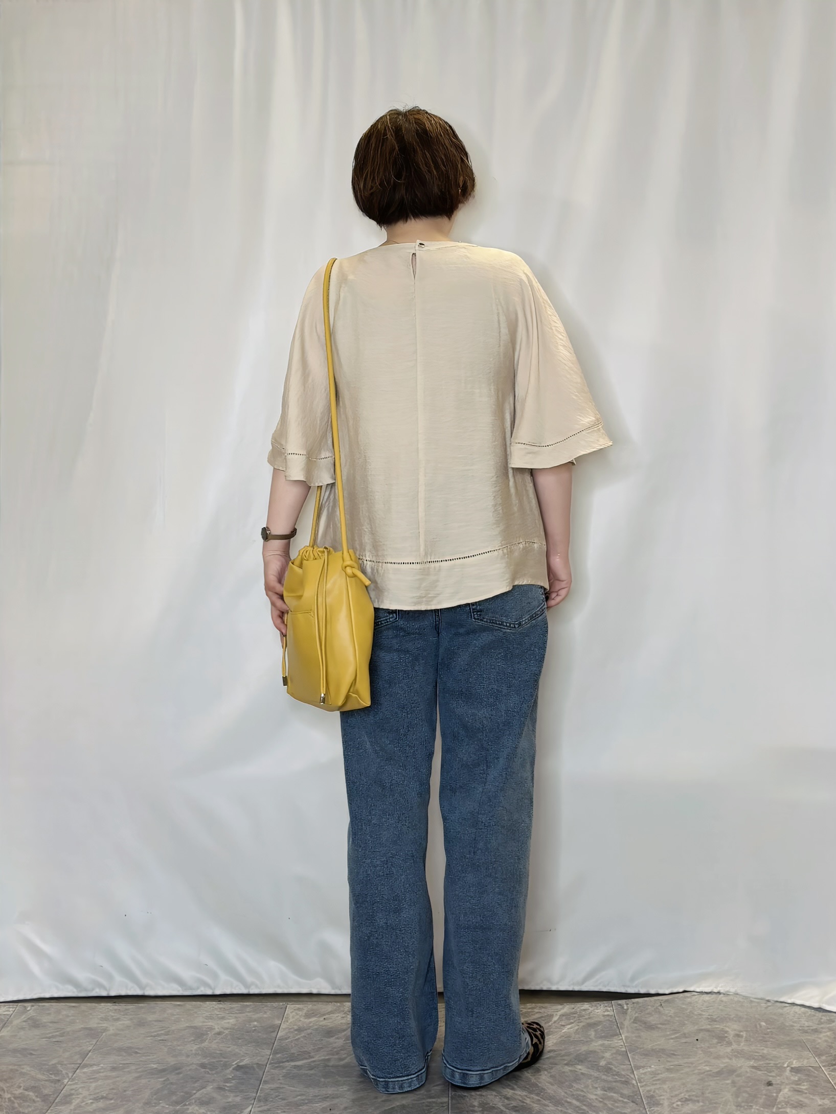 たみさんの「SHOO･LA･RUE｜【S-LL/洗濯機可/体型カバー】はしごレースがポイント スラブポンチョ風ブラウス」を使ったコーディネート