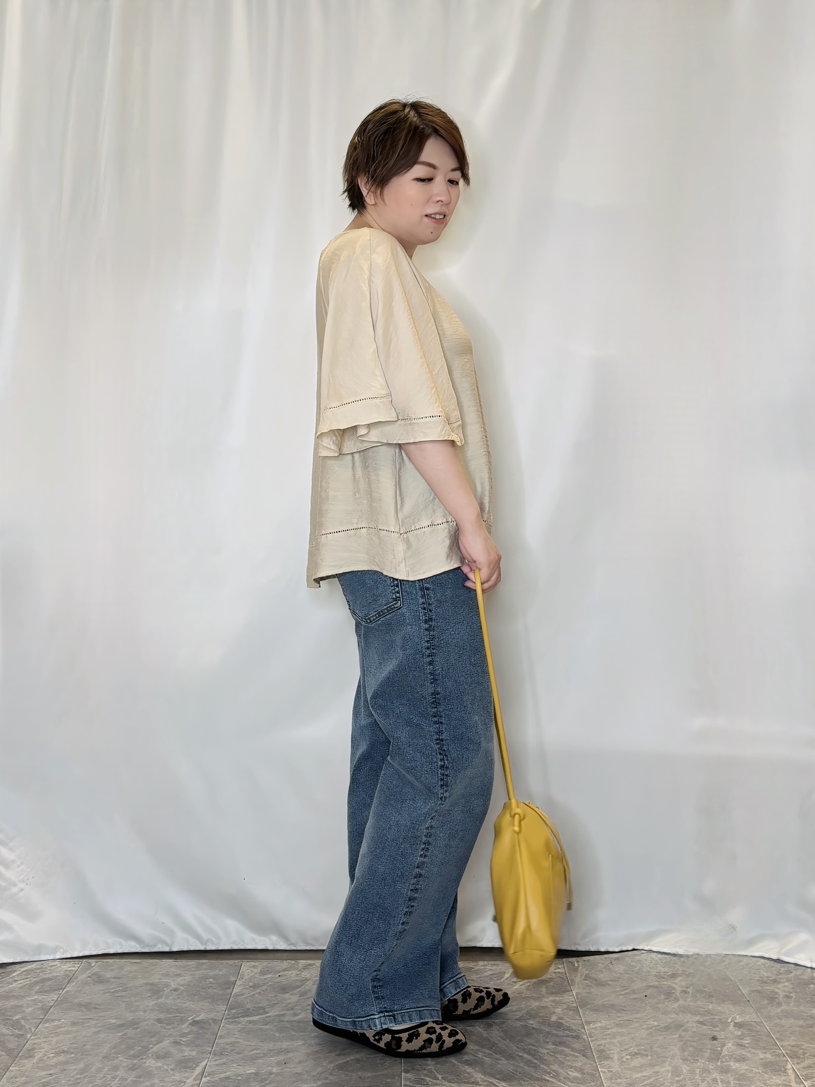 たみさんの「SHOO･LA･RUE｜【S-LL/洗濯機可/体型カバー】はしごレースがポイント スラブポンチョ風ブラウス」を使ったコーディネート