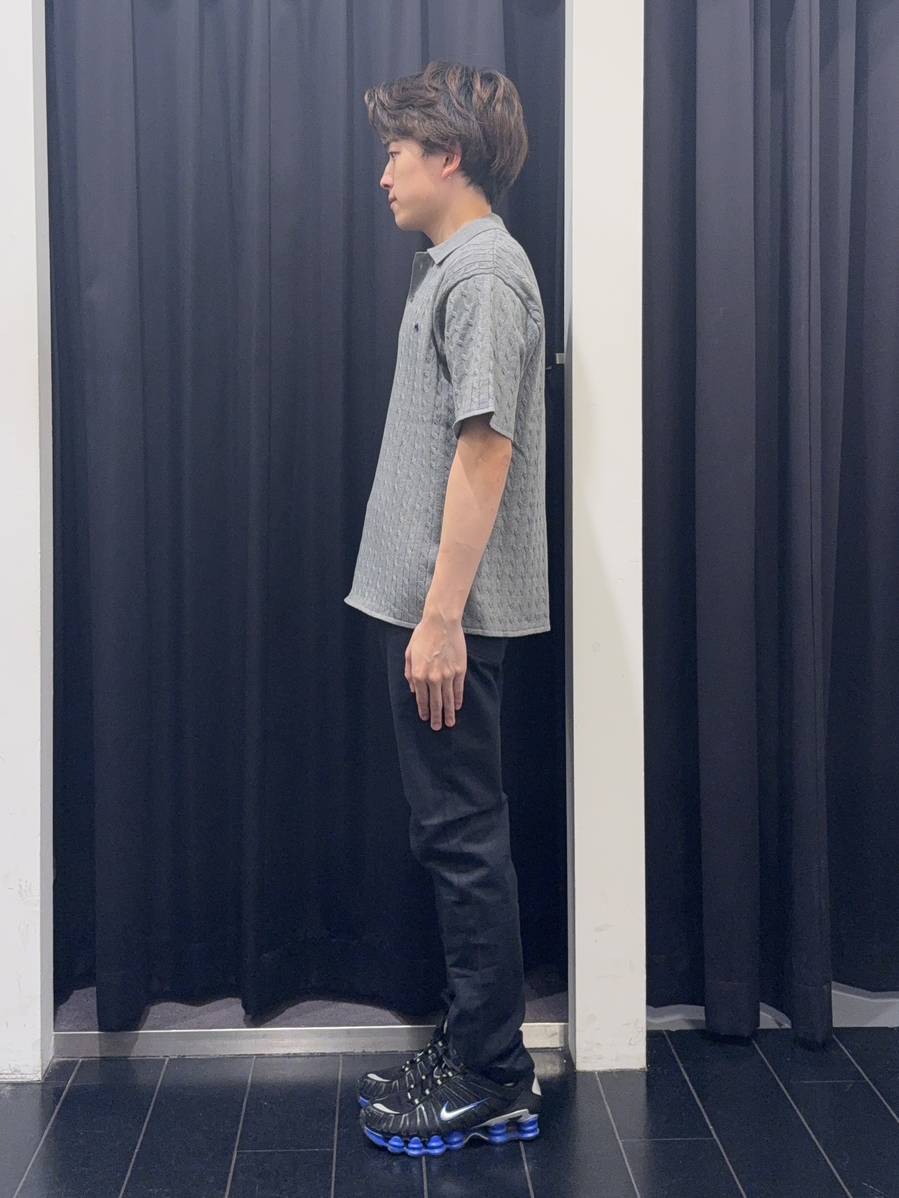 カシマさんの「THE SHOP TK｜POLO BCS/ケーブルニットポロ」を使ったコーディネート