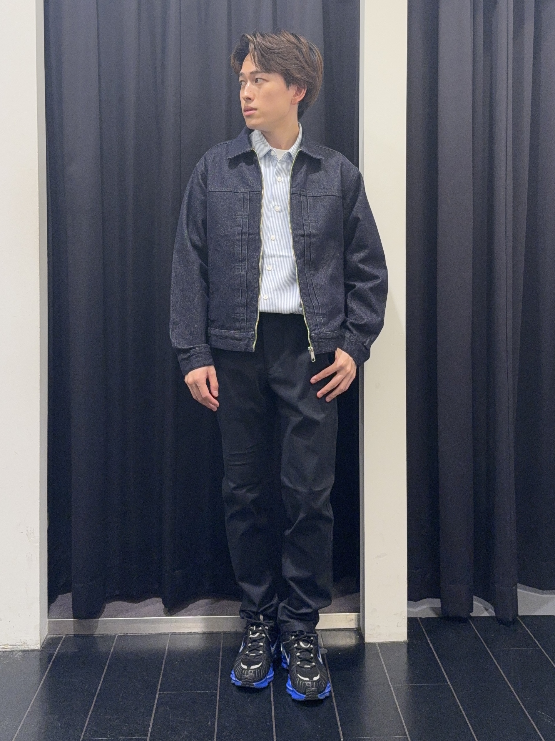 カシマさんの「THE SHOP TK｜【色落ちしにくい/セットアップ可】デニムライク ジップアップジャケット」を使ったコーディネート