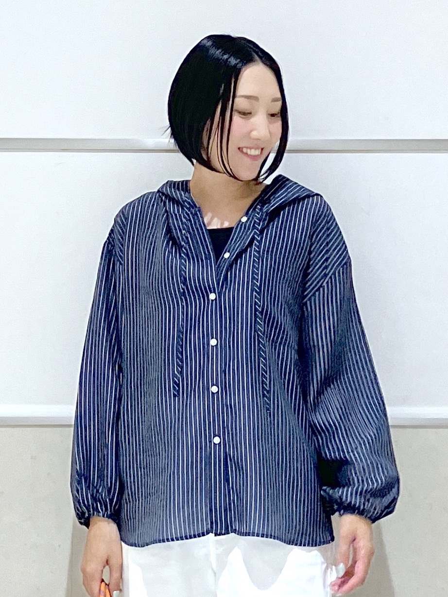 eriko さんの「Dessin｜ストライプシアーフードシャツ」を使ったコーディネート
