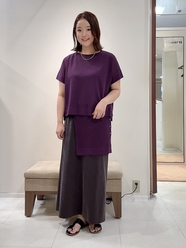 YUIさんの「UNTITLED｜【アンサンブル可/品のある透け感】Tシャツ風ニットトップス」を使ったコーディネート