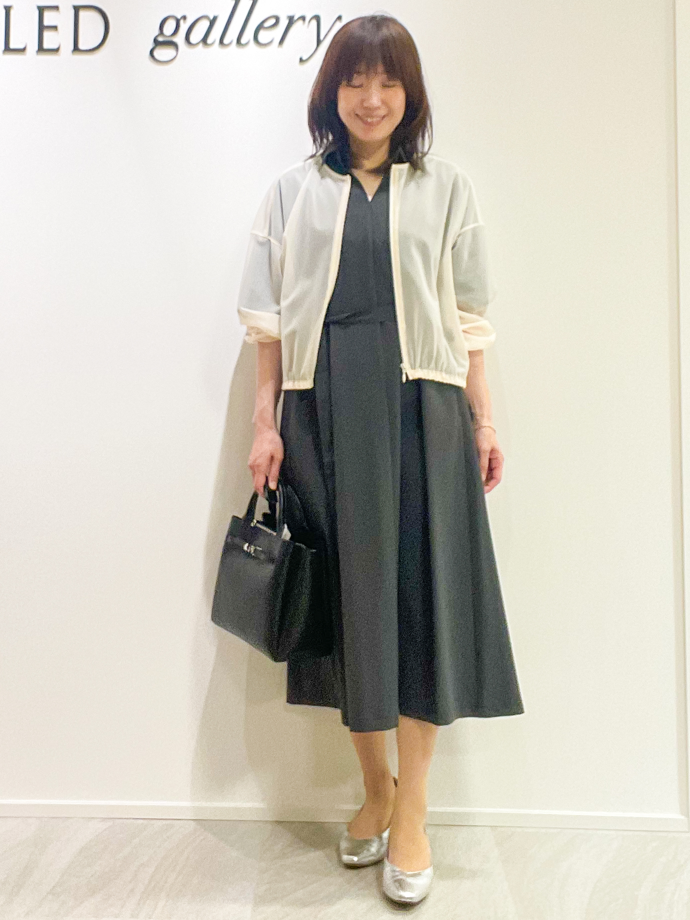 めいさんの「UNTITLED｜【秋羽織り/ジップ】トリコットシアーブラウス」を使ったコーディネート