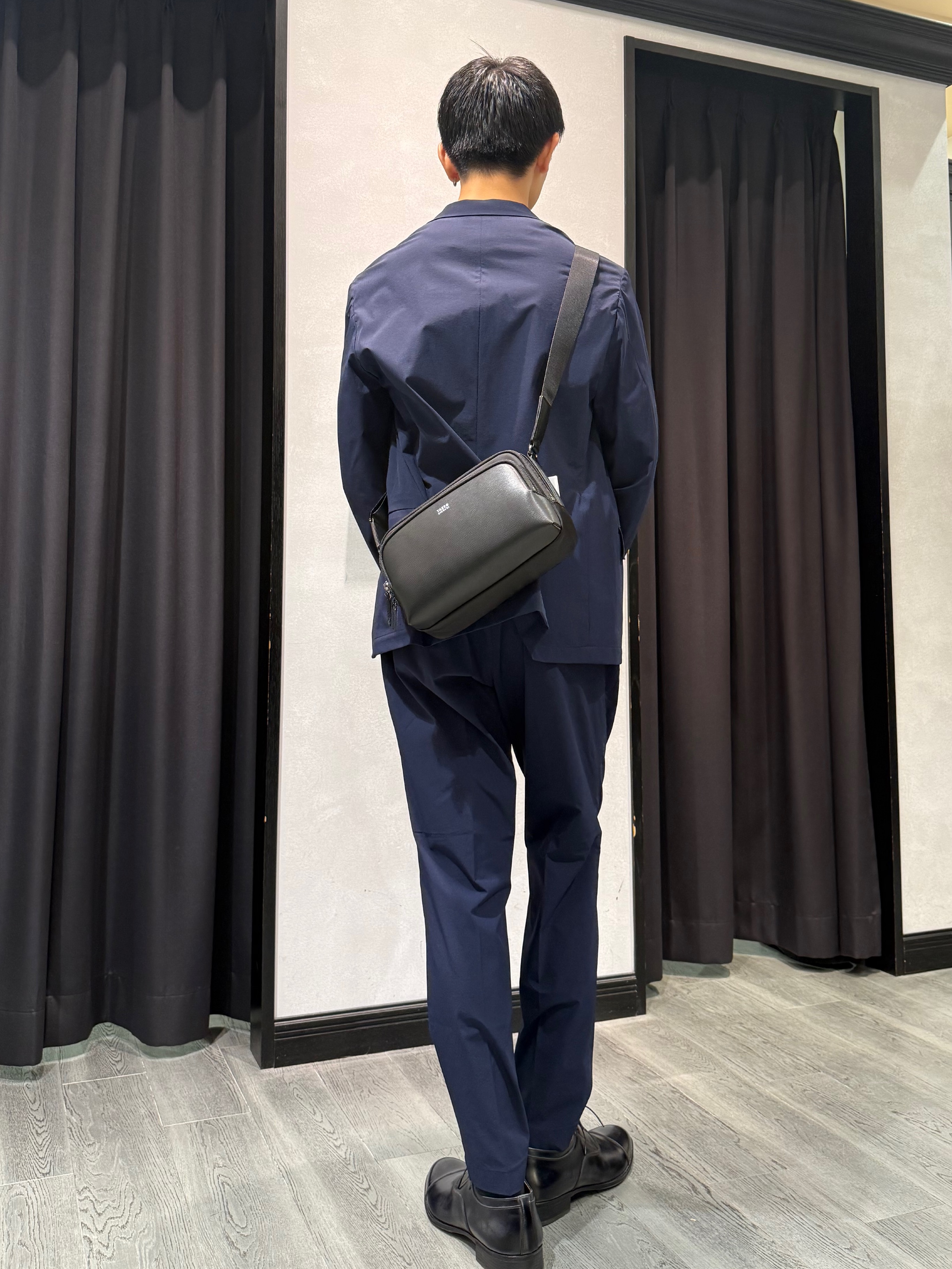 uekuboさんの「TAKEO KIKUCHI｜3Dナイロンストレッチ ジャケット」を使ったコーディネート