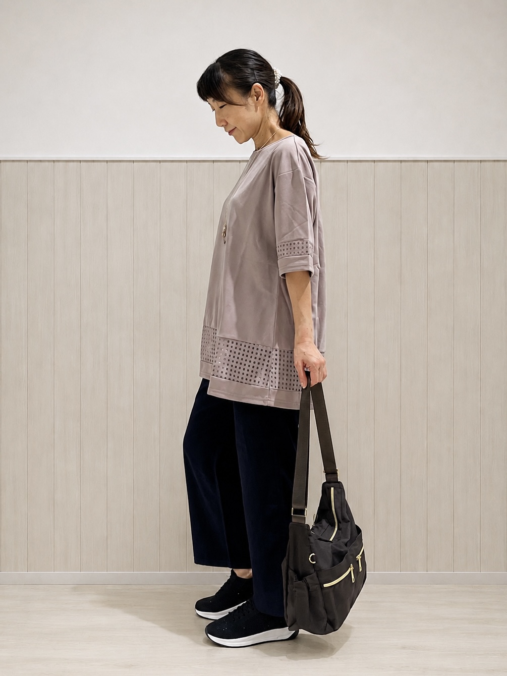 まつみさんの「SHOO･LA･RUE｜【S-LL】上品に体型カバー 大人のシアーチェックチュニック」を使ったコーディネート