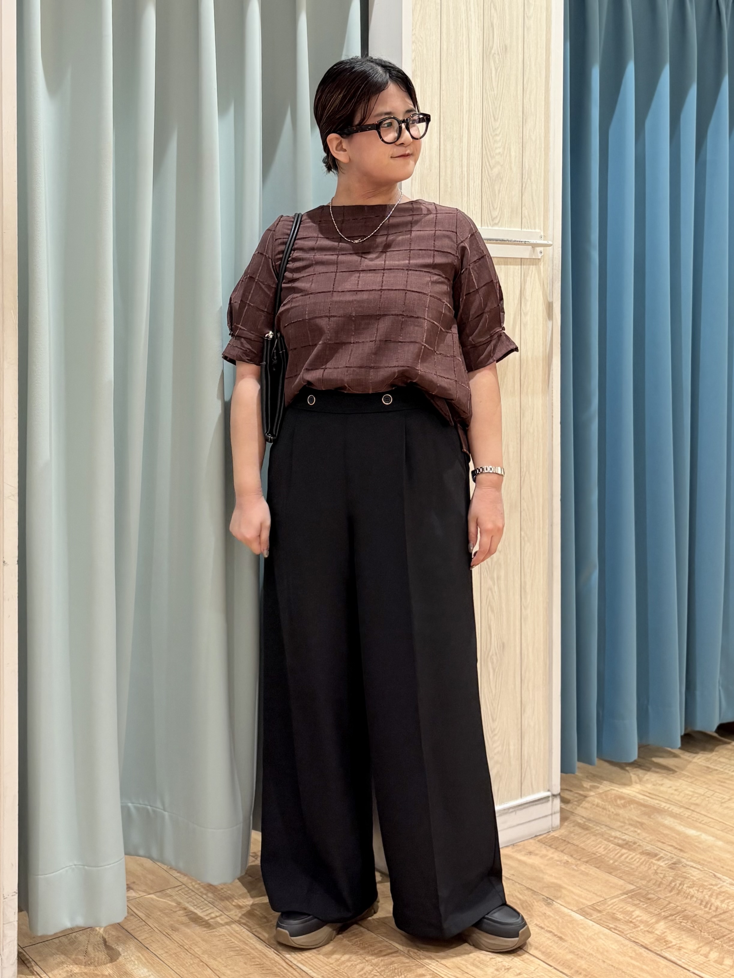 砂糖さんの「SHOO･LA･RUE｜【セットアップ可/S-LL】1枚で秋気分 モールチェックタックスリーブ ブラウス」を使ったコーディネート