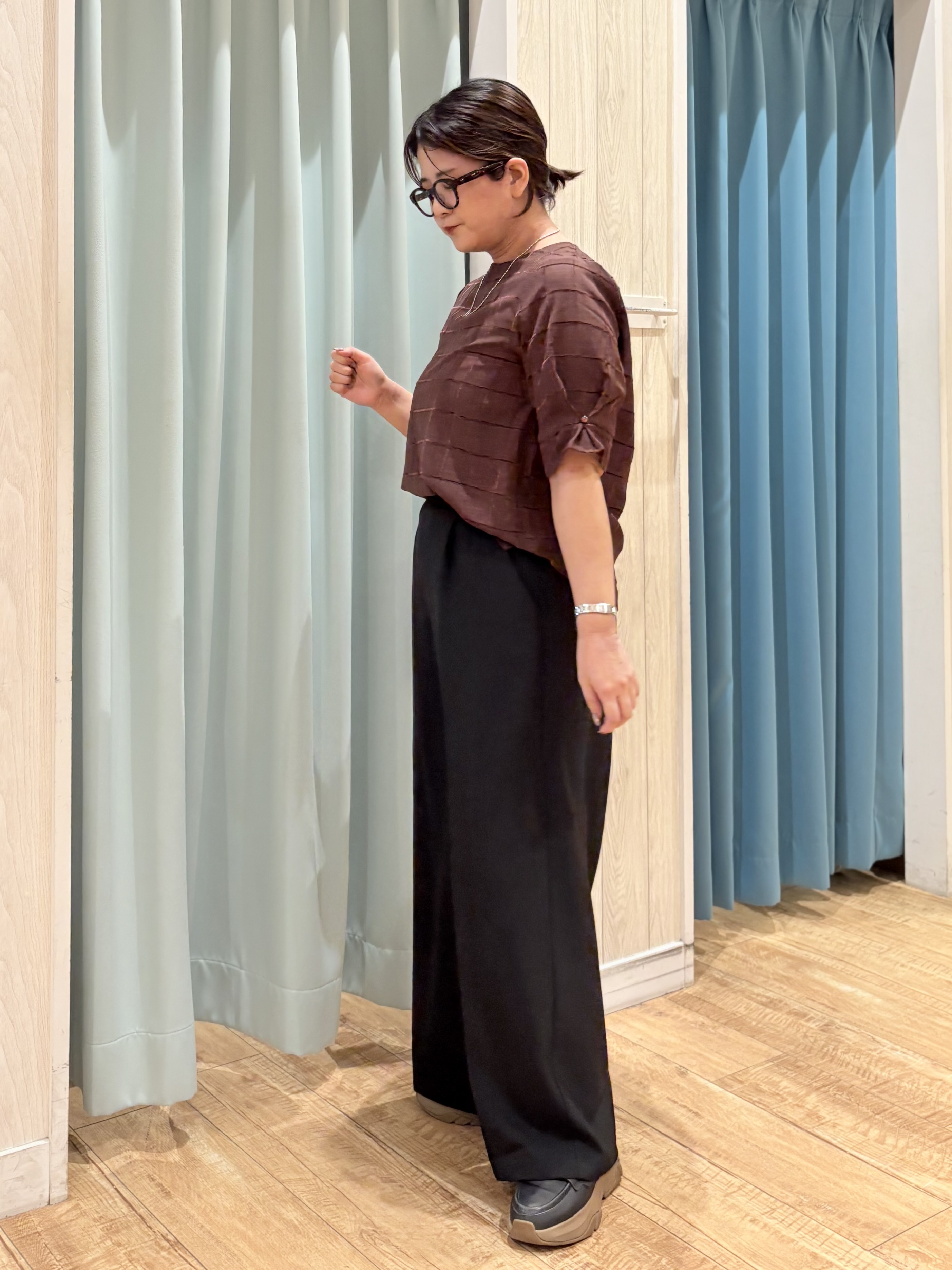 砂糖さんの「SHOO･LA･RUE｜【セットアップ可/S-LL】1枚で秋気分 モールチェックタックスリーブ ブラウス」を使ったコーディネート