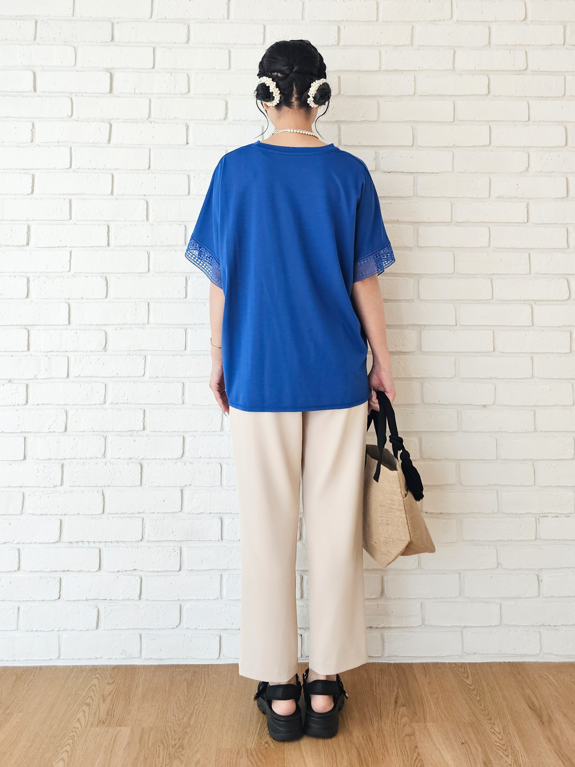 ゆゆさんの「SHOO･LA･RUE｜【UV/洗濯機可/体型カバー】ヒップ周りが隠せる お袖レースTシャツ」を使ったコーディネート