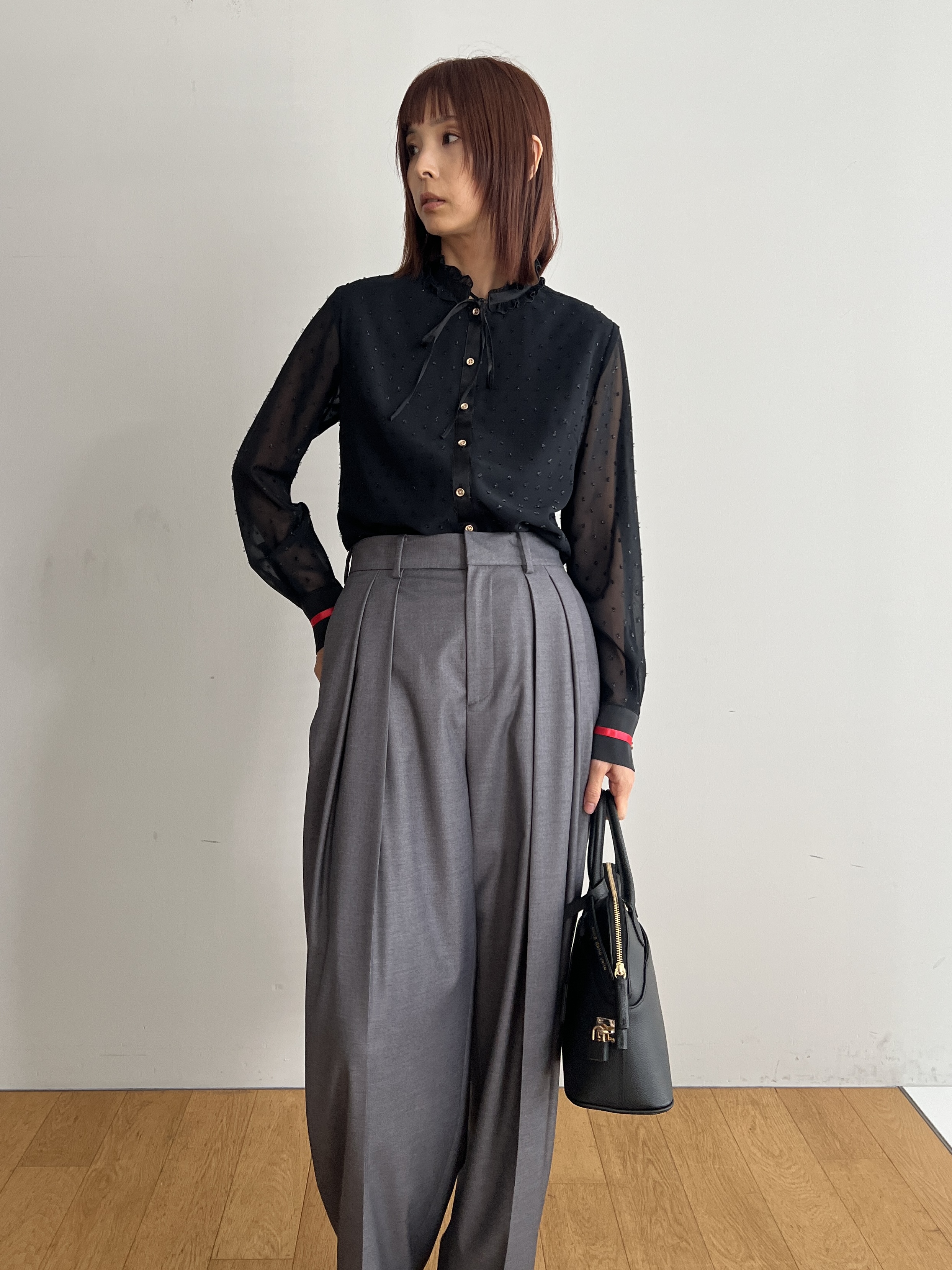 misaさんの「DRESSTERIOR｜【上品見え】フィルムドット ボウタイブラウス」を使ったコーディネート