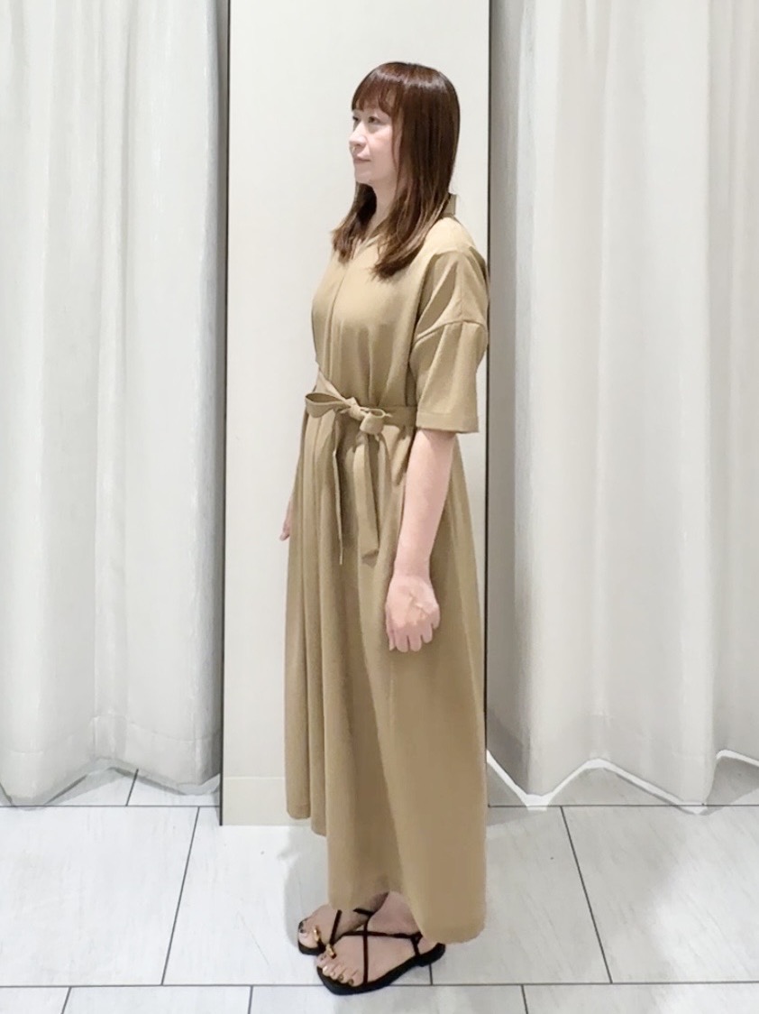 ʏᴜᴋɪᴋᴏさんの「UNTITLED｜【初秋も活躍/UVカット/接触冷感】エアリークールワンピース」を使ったコーディネート