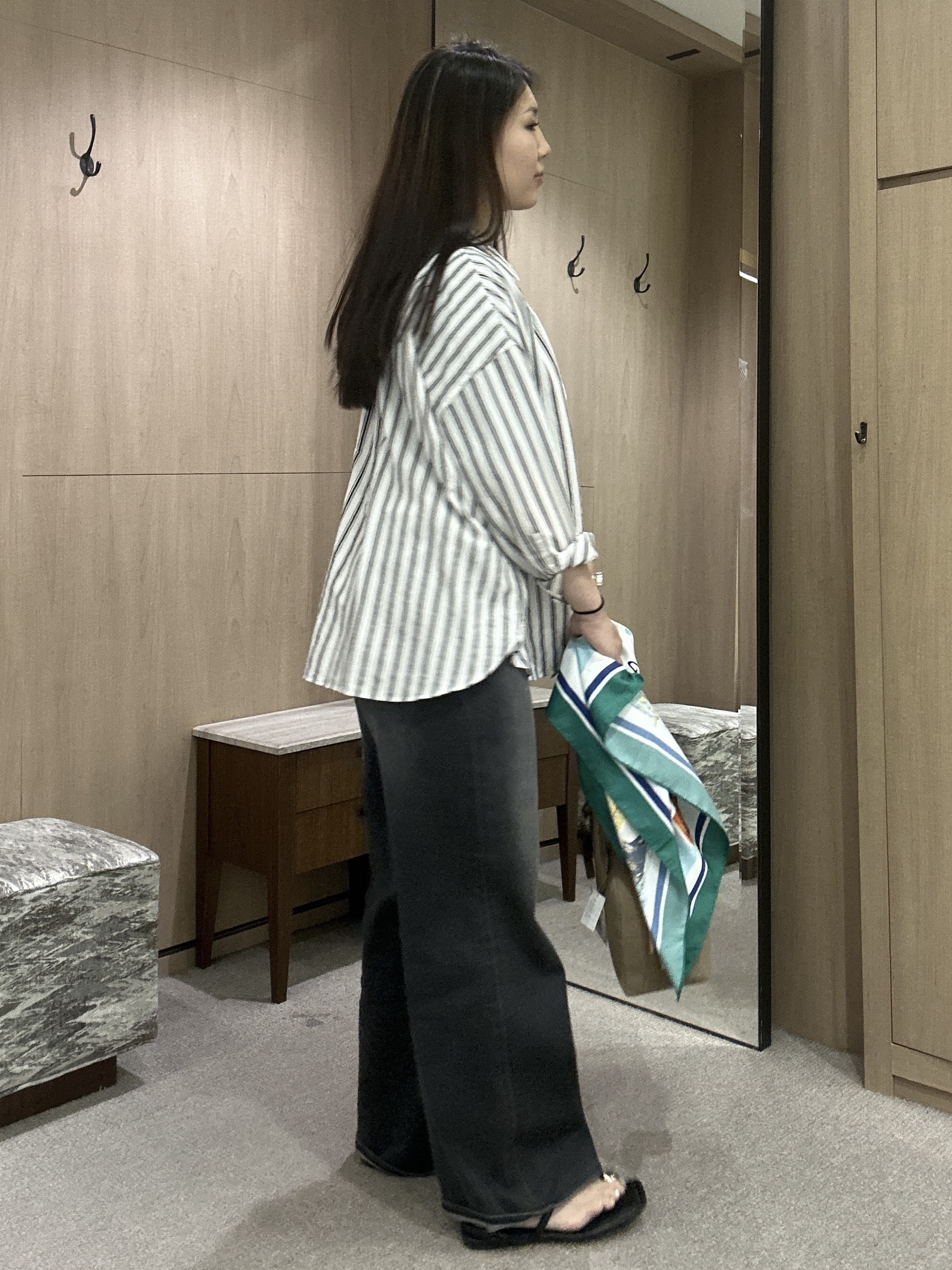 YURIさんの「UNTITLED｜ドロストプルオーバージャージ」を使ったコーディネート