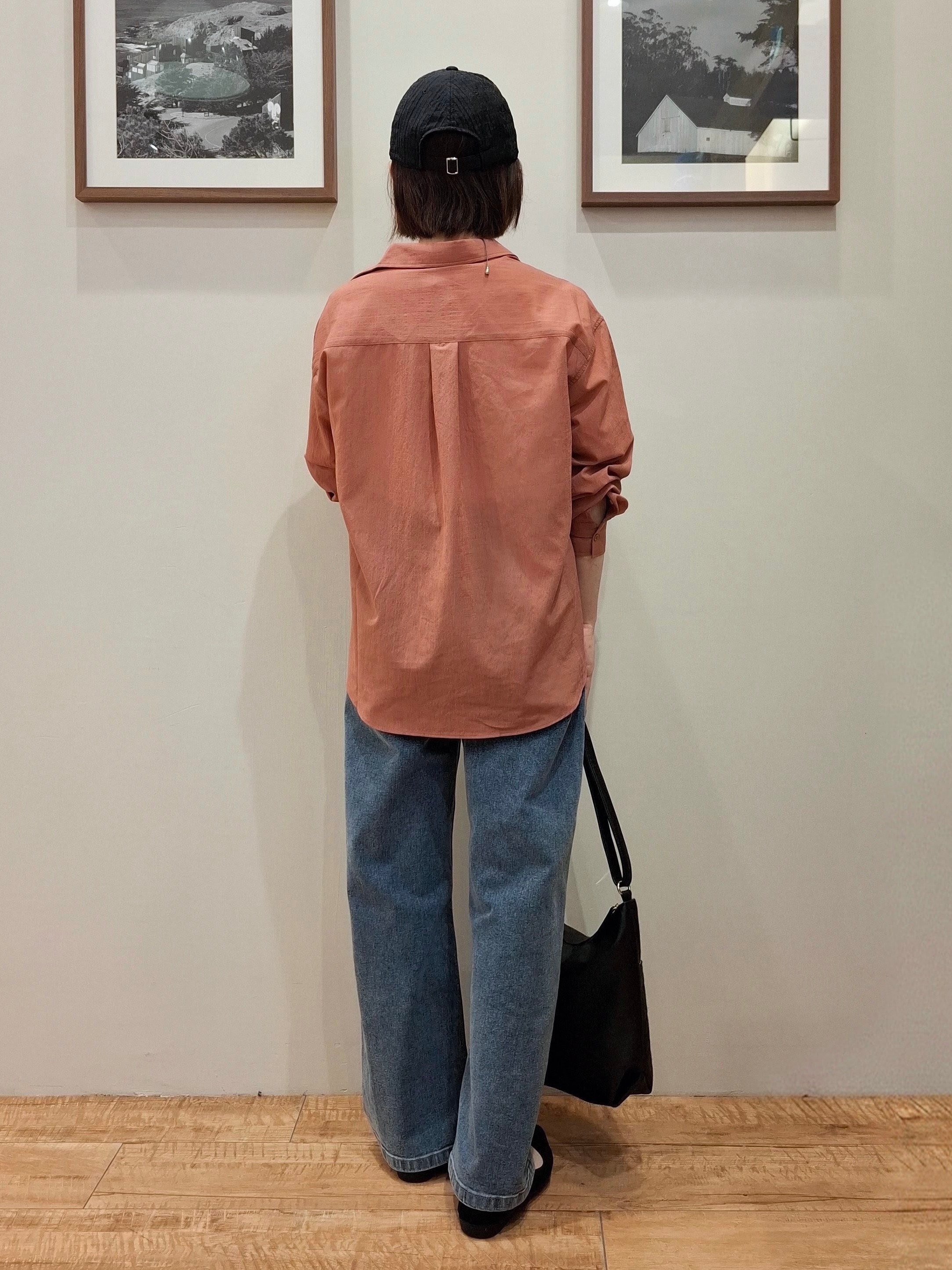 まあるさんの「SHOO･LA･RUE｜【通気性〇/S-LL/洗濯機可】羽織にも使いやすい きちんとベーシックシャツ」を使ったコーディネート