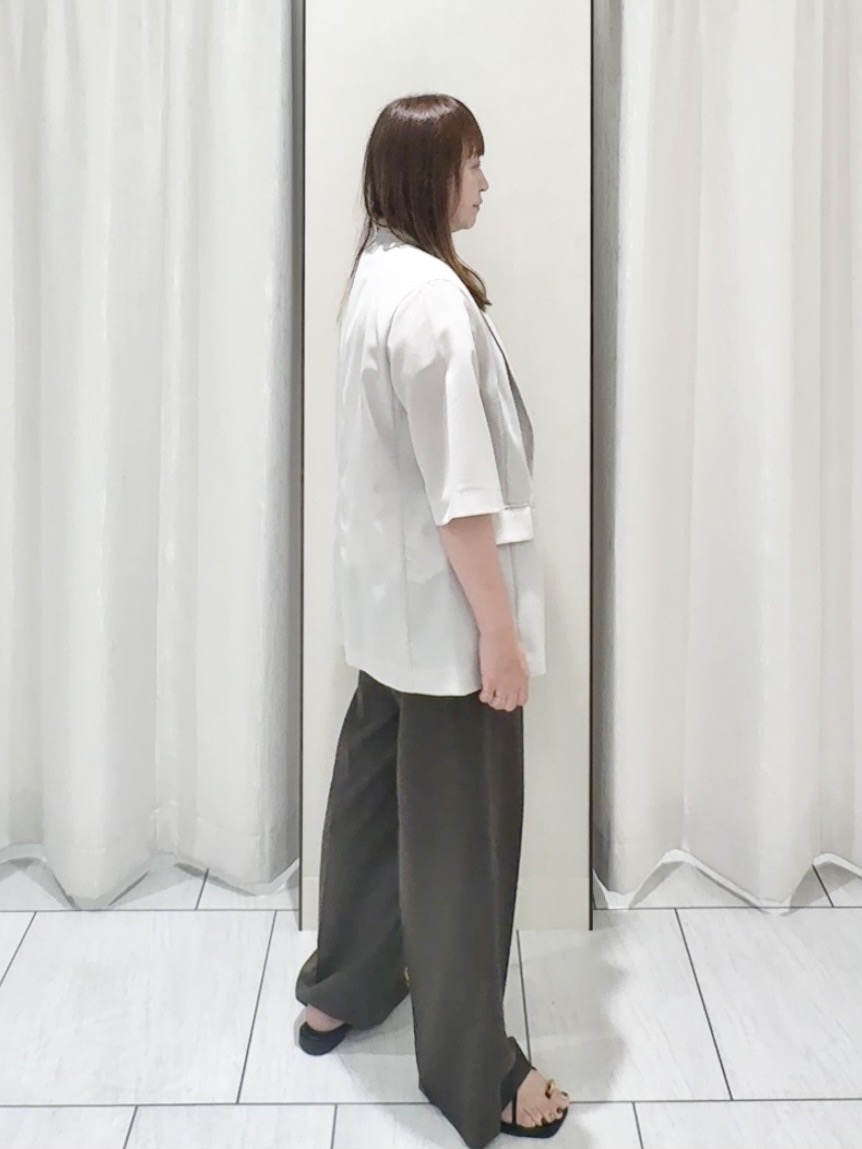 ʏᴜᴋɪᴋᴏさんの「UNTITLED｜【秋の通勤羽織/セットアップ可/UVカット】エアリークール半袖ジャケット」を使ったコーディネート