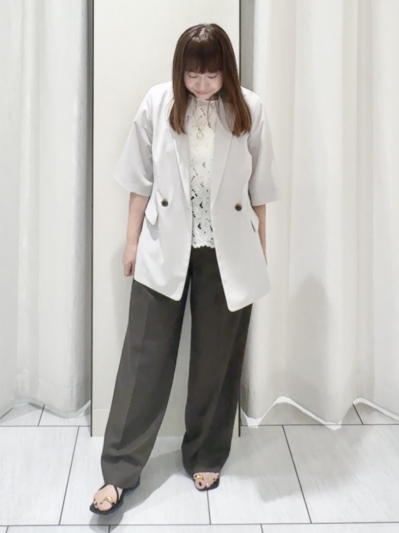 ʏᴜᴋɪᴋᴏさんの「UNTITLED｜【秋の通勤羽織/セットアップ可/UVカット】エアリークール半袖ジャケット」を使ったコーディネート