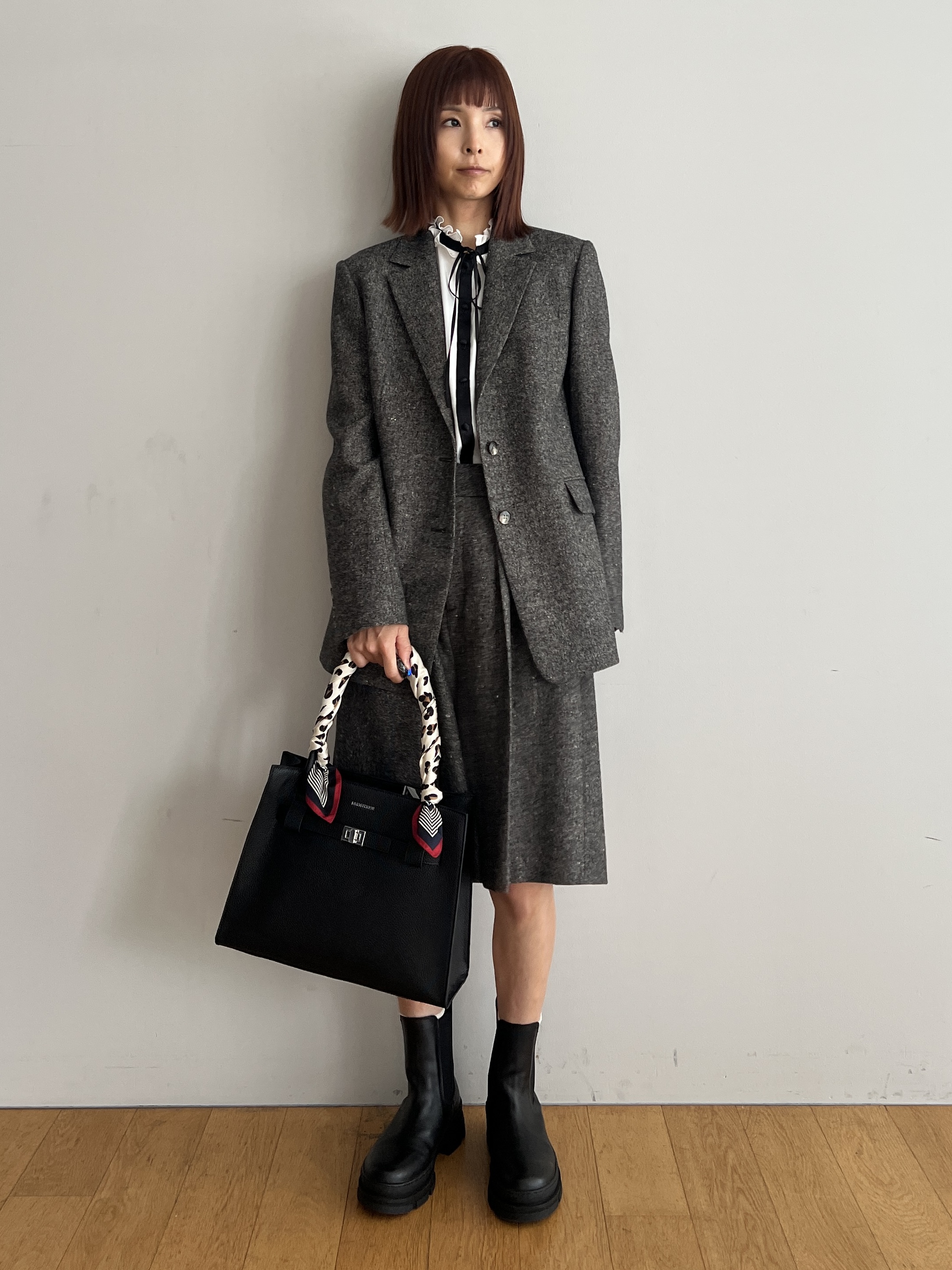 misaさんの「DRESSTERIOR｜【セットアップ可】ネップツイードバミューダパンツ」を使ったコーディネート