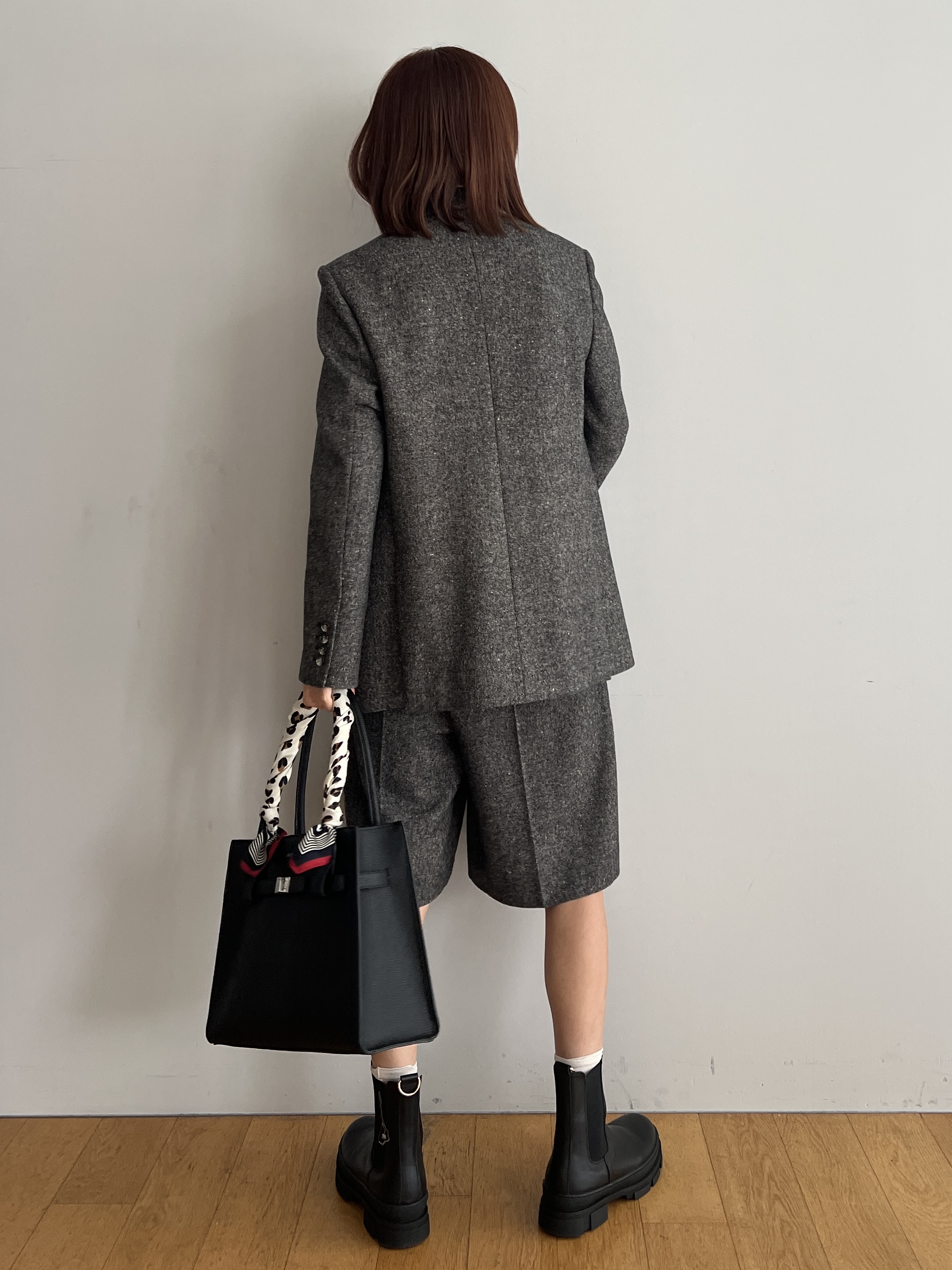 misaさんの「DRESSTERIOR｜【セットアップ可】ネップツイードバミューダパンツ」を使ったコーディネート