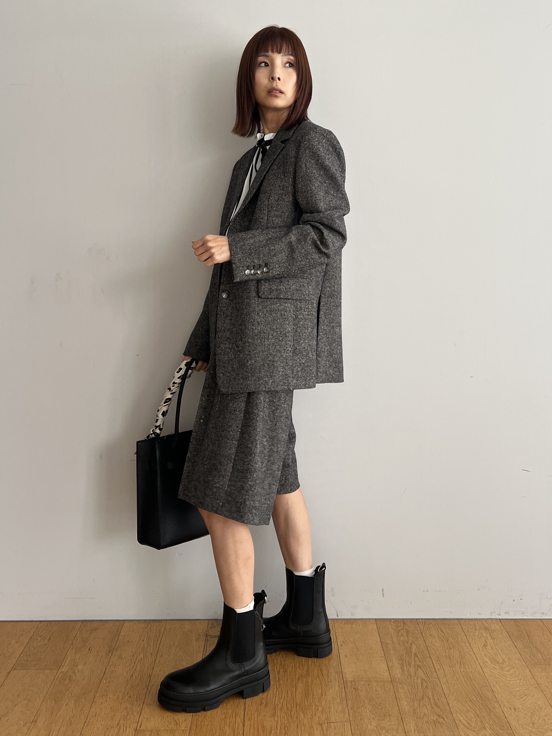 misaさんの「DRESSTERIOR｜【セットアップ可】ネップツイードバミューダパンツ」を使ったコーディネート
