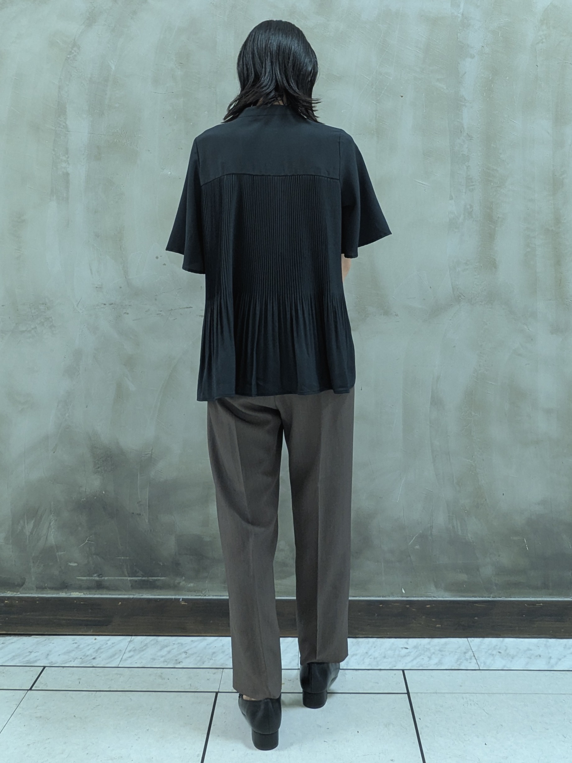 shioさんの「grove｜【体型カバー◎】大人フェミニン消しプリーツブラウス」を使ったコーディネート