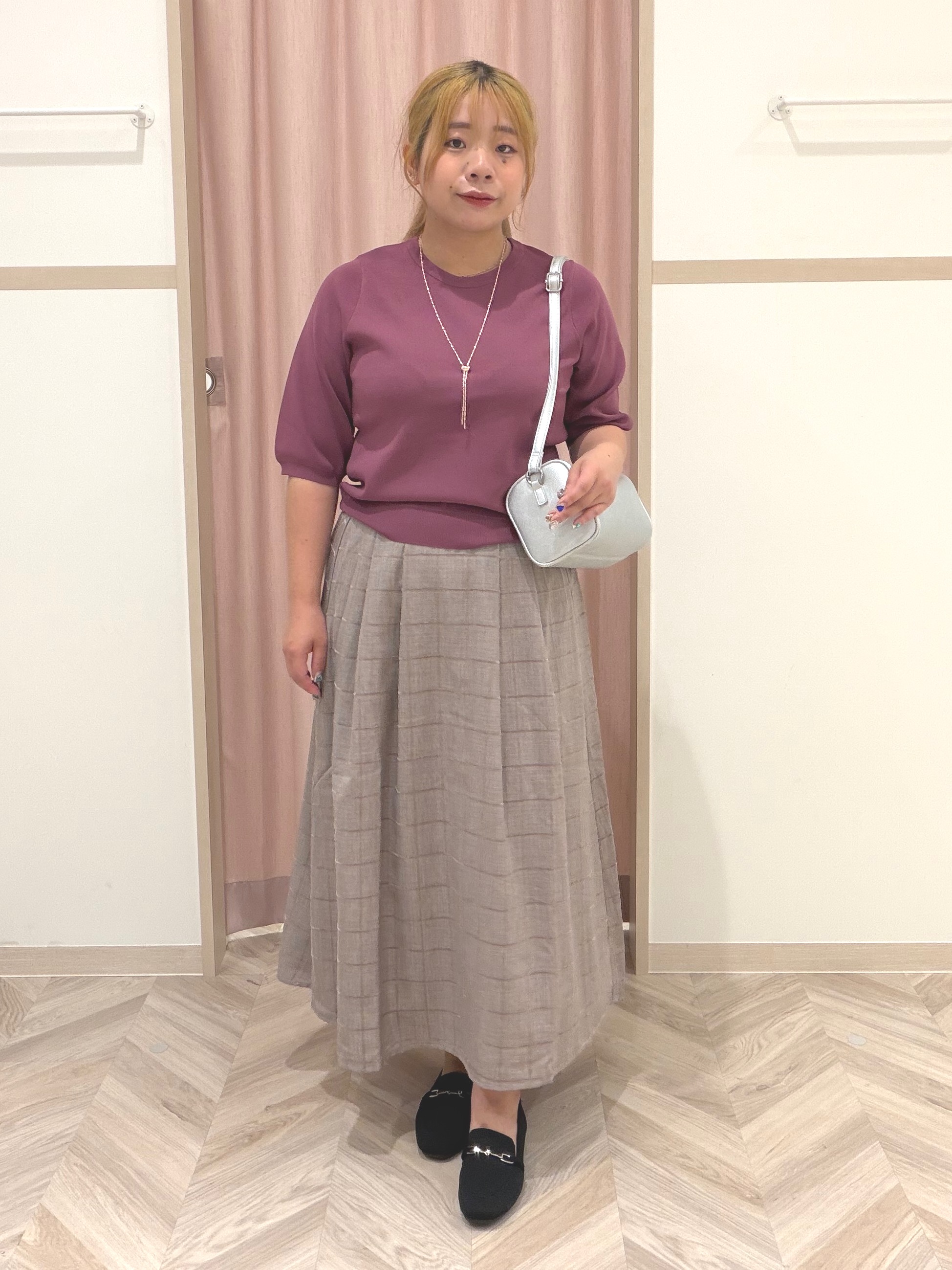 まちゃんなちゃんさんの「SHOO･LA･RUE｜【ガンガン洗える/毛玉になりにくい】二の腕見せない 5分袖ニット」を使ったコーディネート