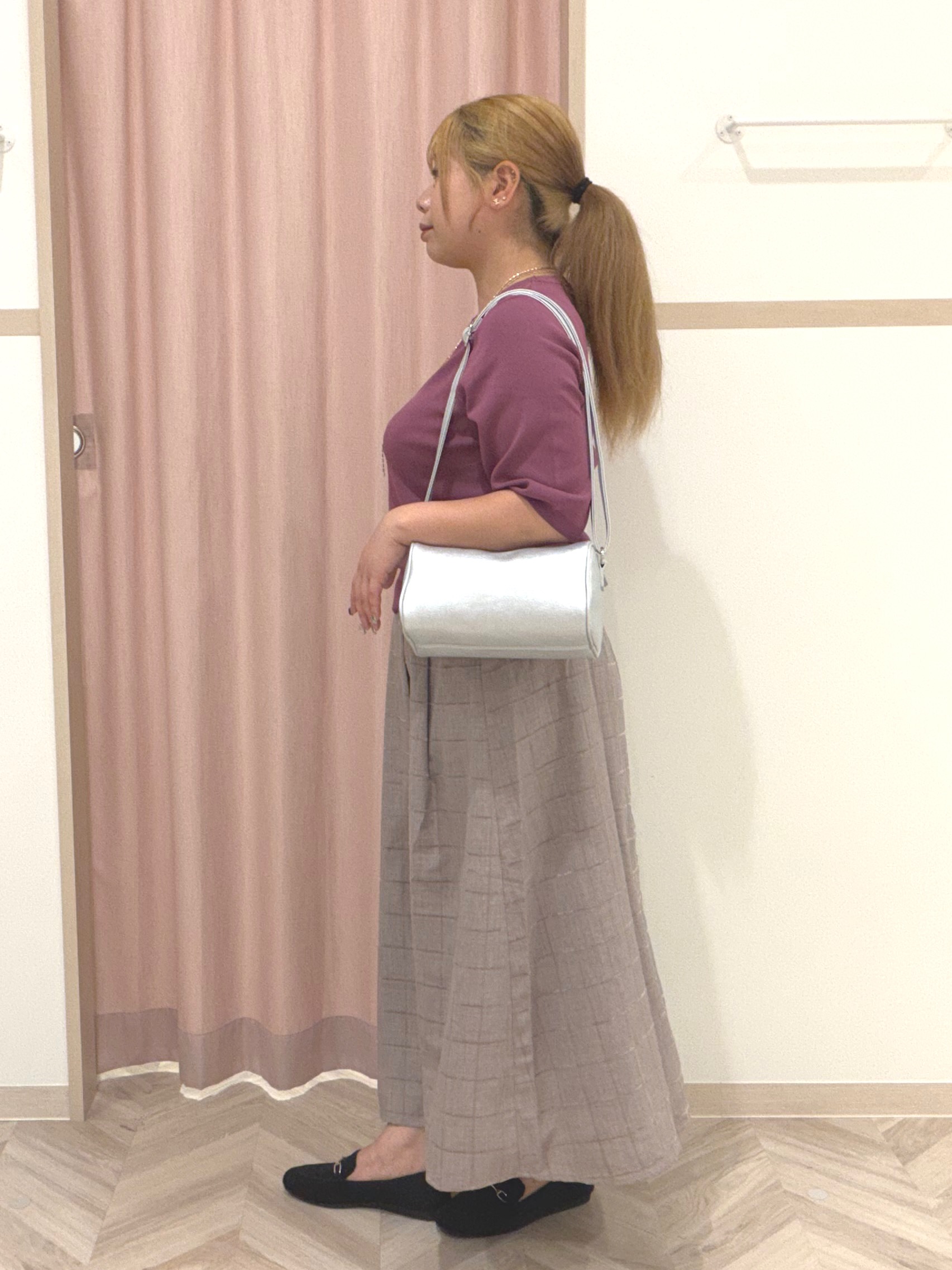 まちゃんなちゃんさんの「SHOO･LA･RUE｜【ガンガン洗える/毛玉になりにくい】二の腕見せない 5分袖ニット」を使ったコーディネート