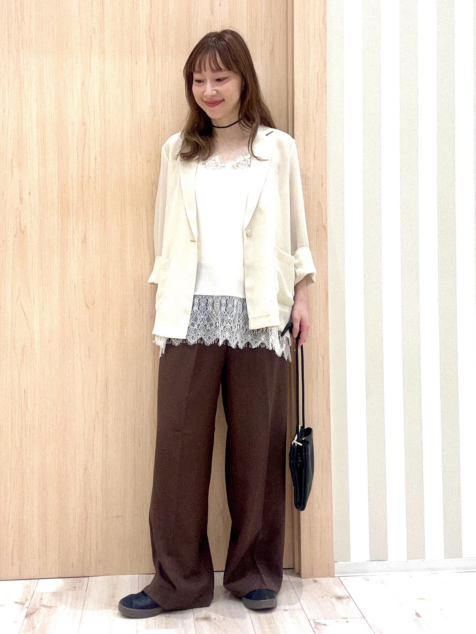 ririさんの「SHOO･LA･RUE｜【洗濯機可/S-LL】体型カバーしながらこなれ見え。レース付きキャミソール」を使ったコーディネート