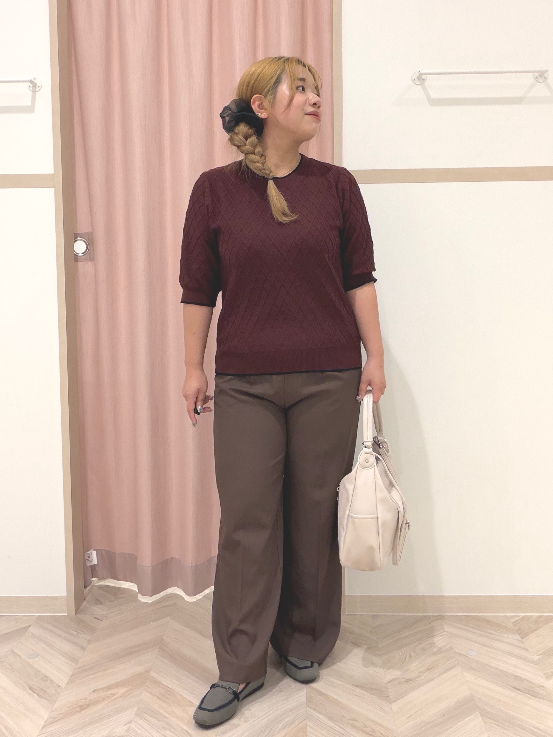 まちゃんなちゃんさんの「SHOO･LA･RUE｜【毛玉になりにくい/S-LL/洗濯機可】ダイヤ柄が上品 二の腕隠せる5分袖ニット」を使ったコーディネート