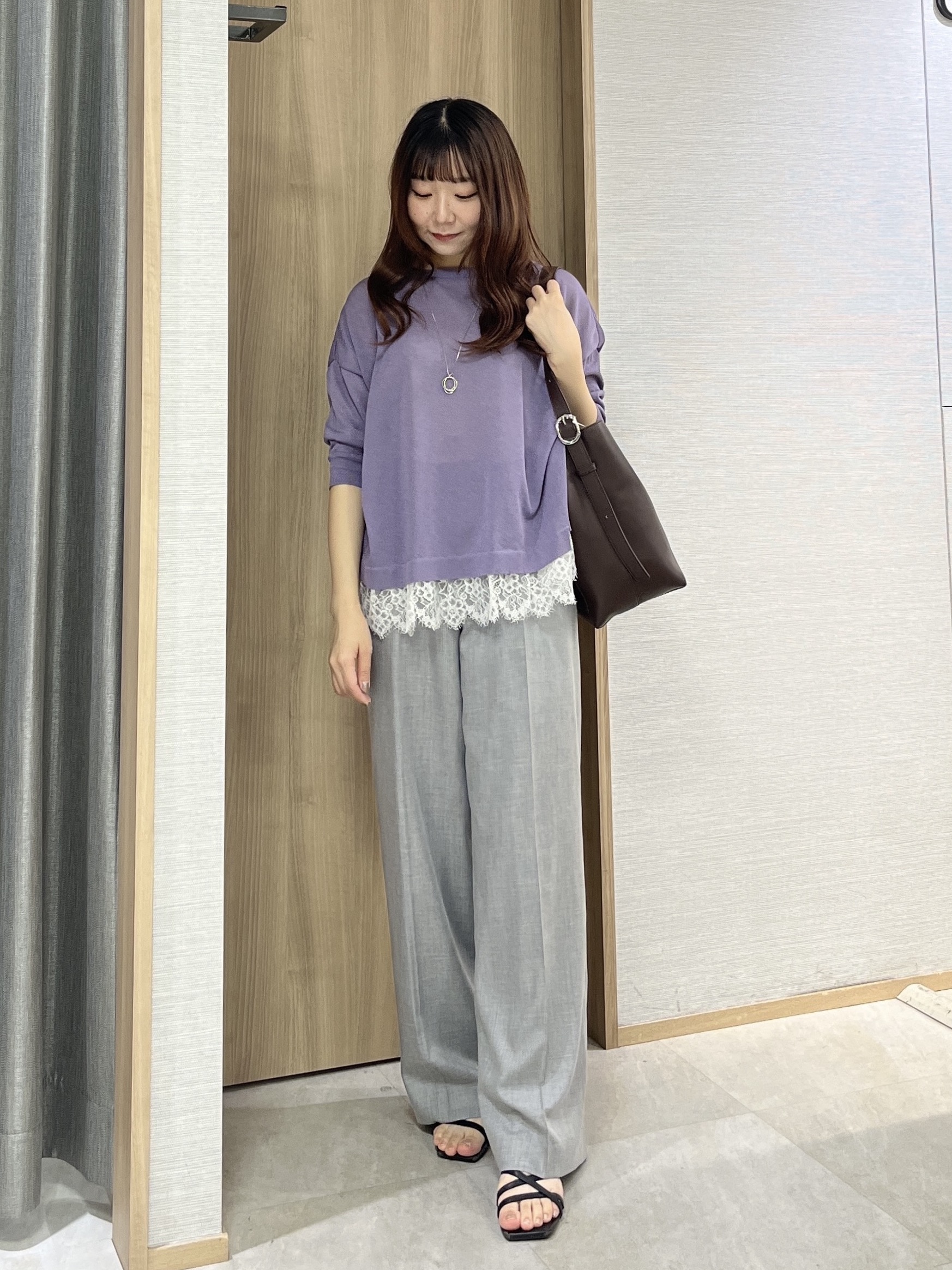 KAHOさんの「UNTITLED｜【一枚で着映え】レースドッキングニットプルオーバー」を使ったコーディネート