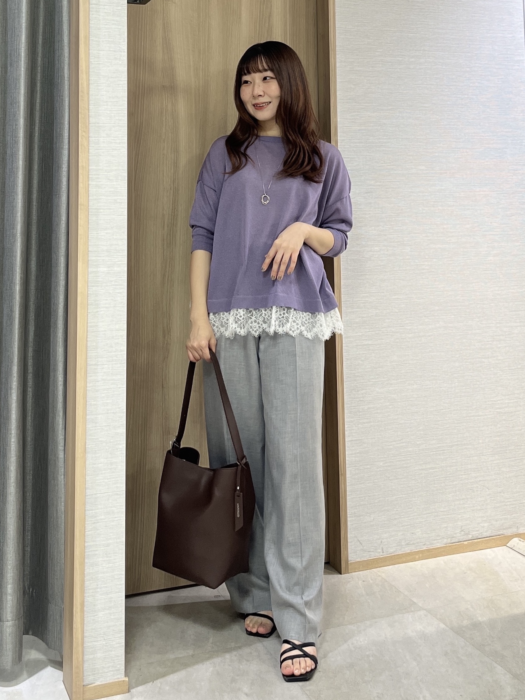 KAHOさんの「UNTITLED｜【一枚で着映え】レースドッキングニットプルオーバー」を使ったコーディネート