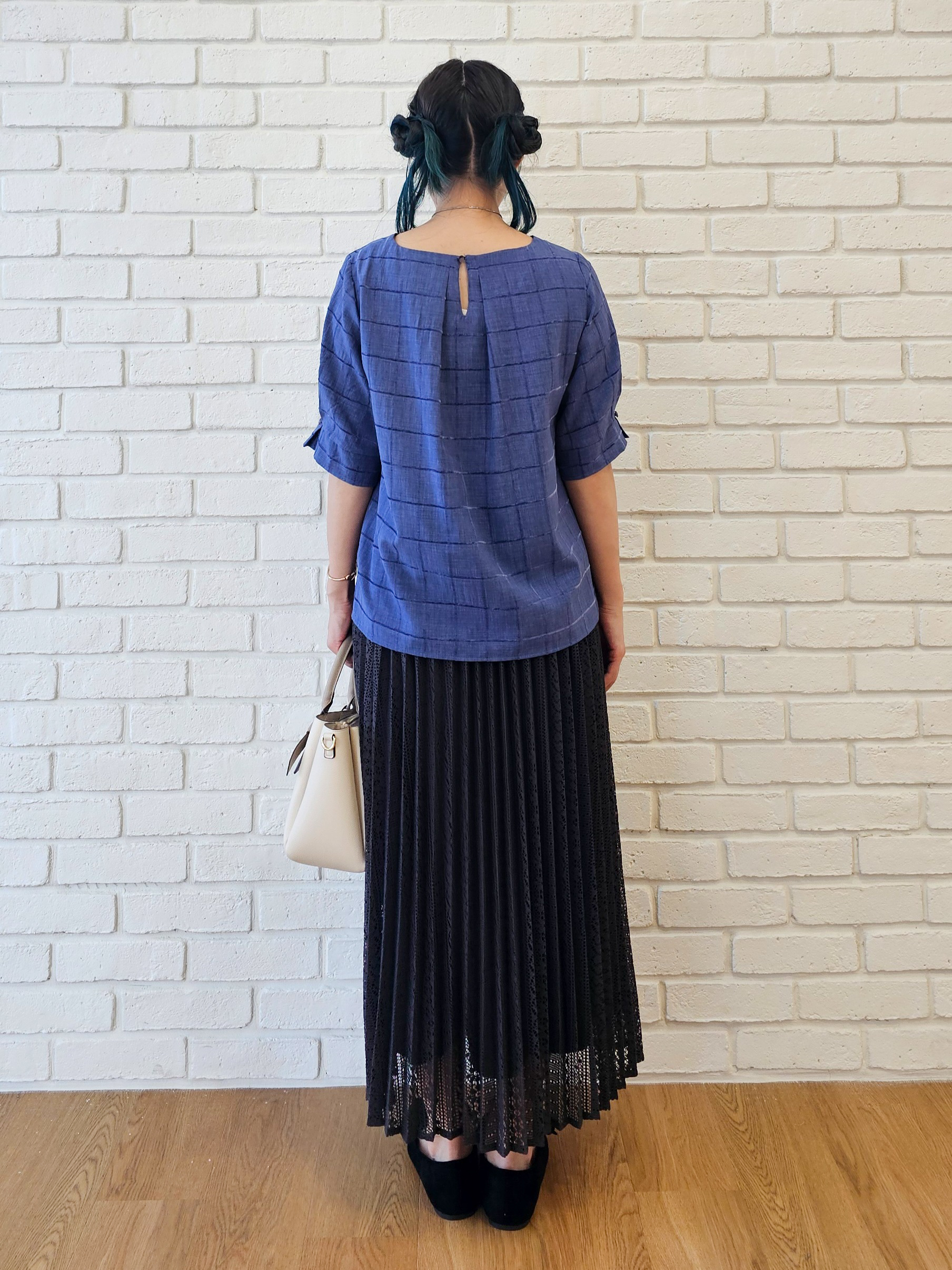 ゆゆさんの「SHOO･LA･RUE｜【セットアップ可/S-LL】1枚で秋気分 モールチェックタックスリーブ ブラウス」を使ったコーディネート