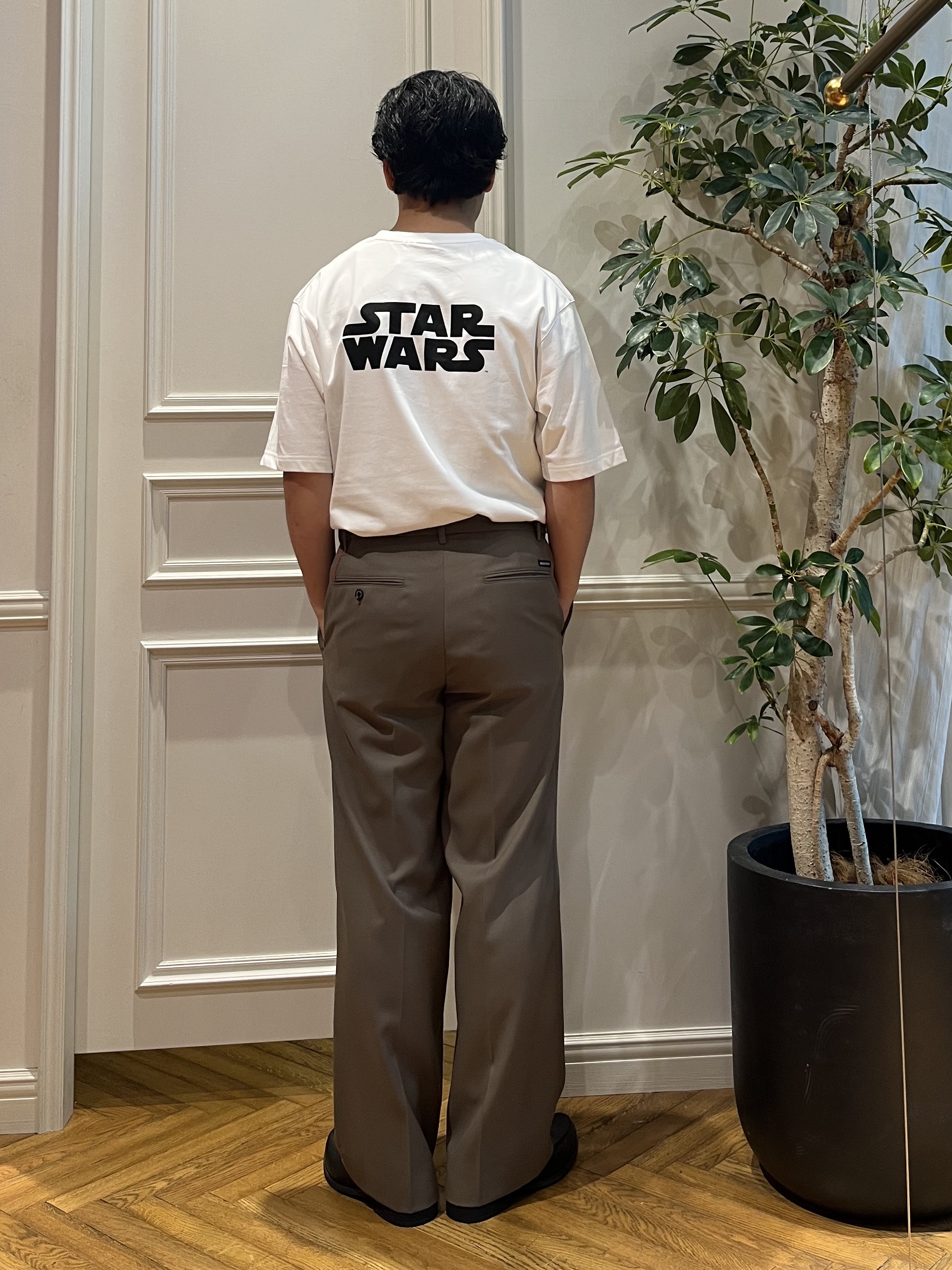 Tokuさんの「DRESSTERIOR｜STAR WARS マンダロリアン Tシャツ」を使ったコーディネート