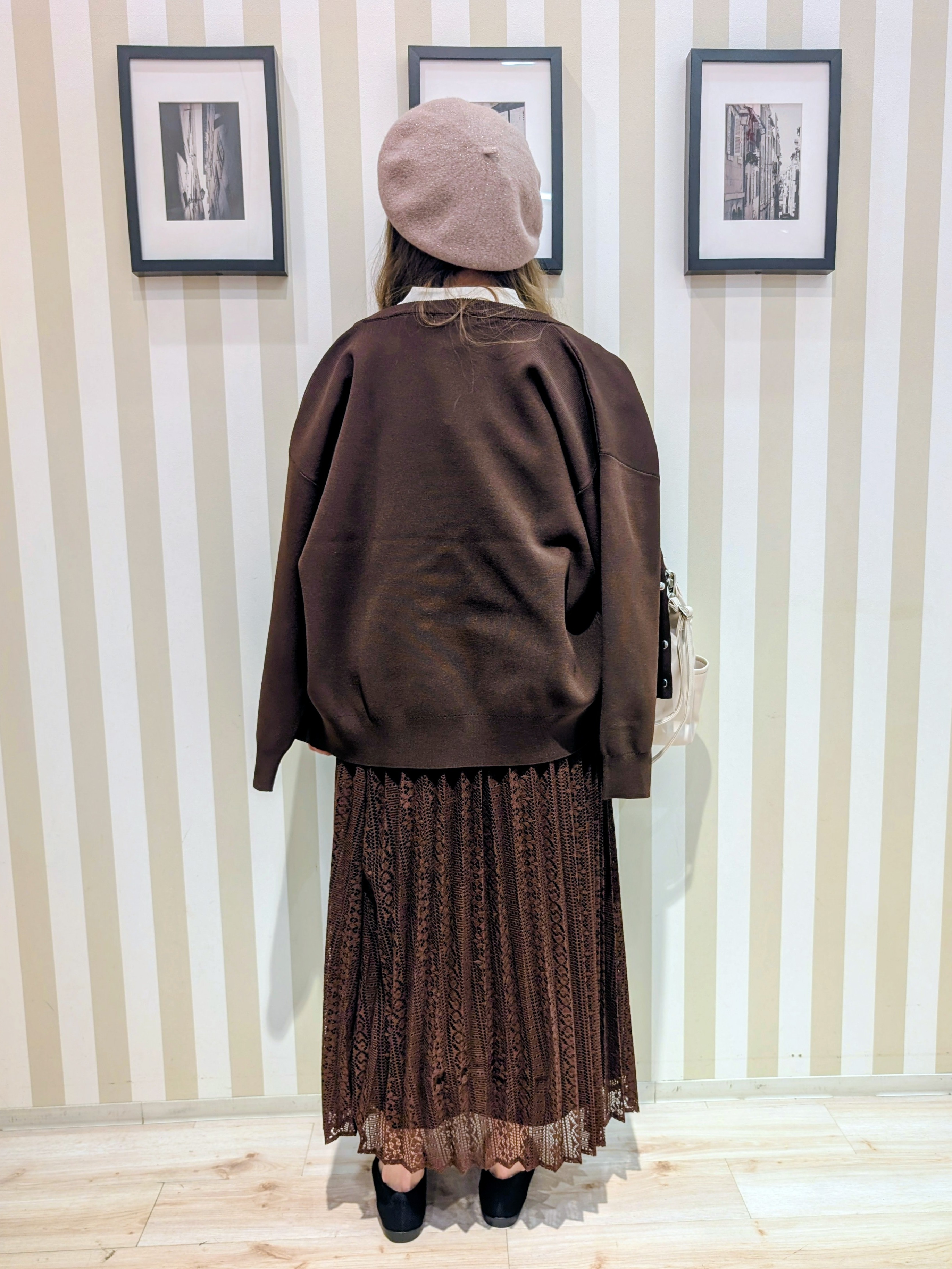 太田沙弥さんの「SHOO･LA･RUE｜【セットアップ可/洗濯機可】軽やかに羽織れる スポンディシュニットカーディガン」を使ったコーディネート