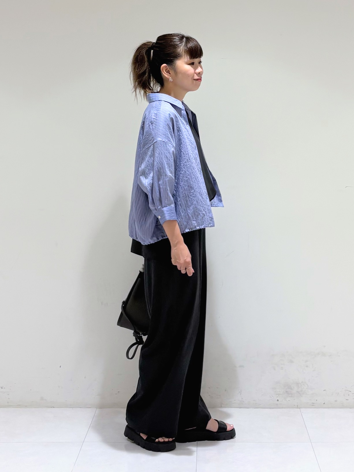 tsuyuさんの「INDIVI｜【2柄展開】柄デザインスカーフ」を使ったコーディネート