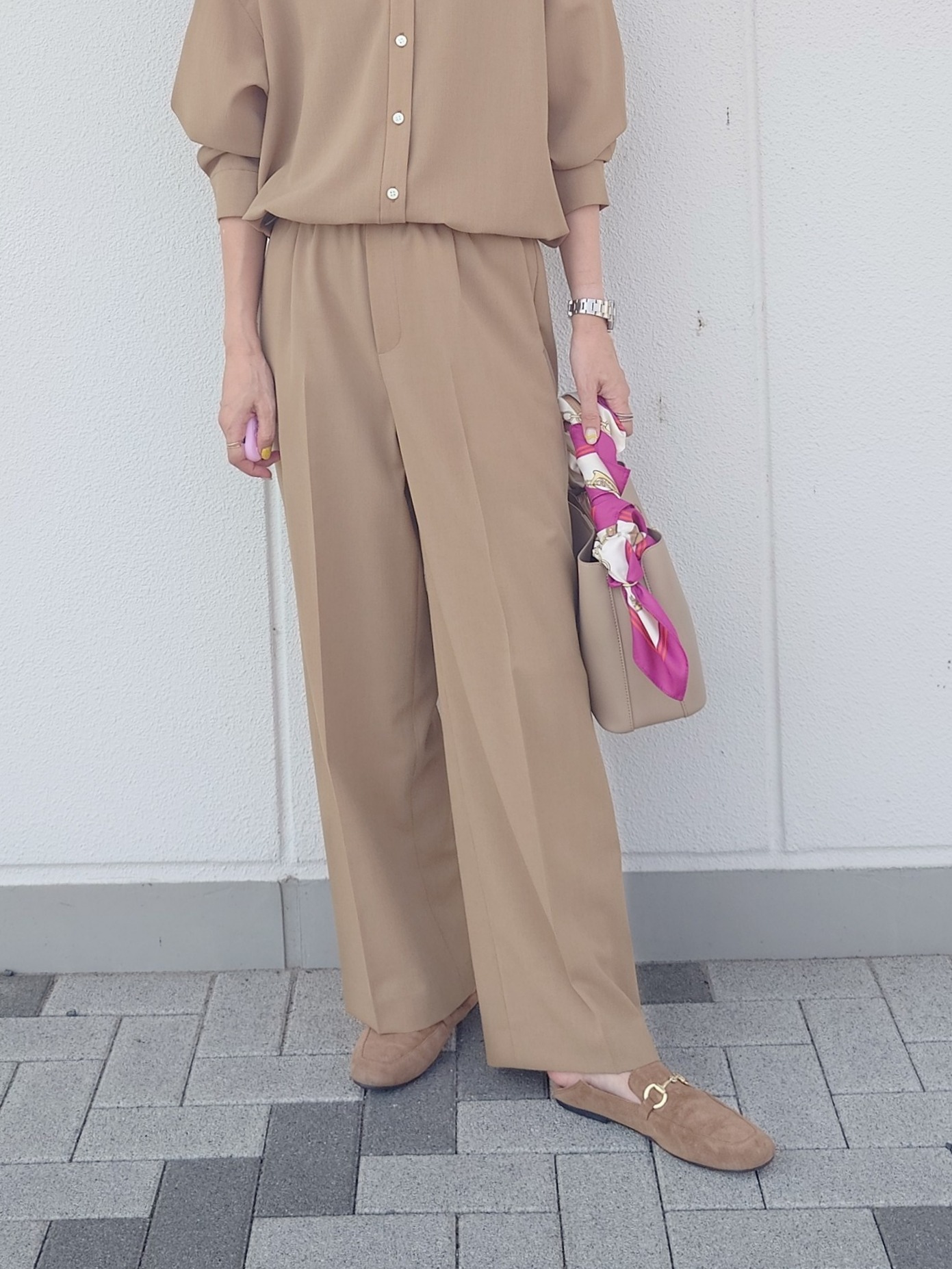MUTSUKOさんの「UNTITLED｜【秋羽織り/セットアップ可/UVカット】エアリークールドロストシャツ」を使ったコーディネート
