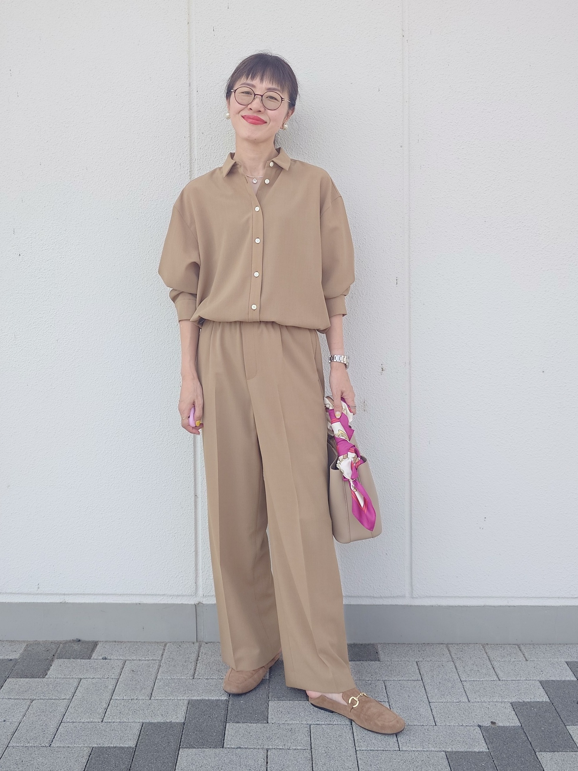 MUTSUKOさんの「UNTITLED｜【秋羽織り/セットアップ可/UVカット】エアリークールドロストシャツ」を使ったコーディネート