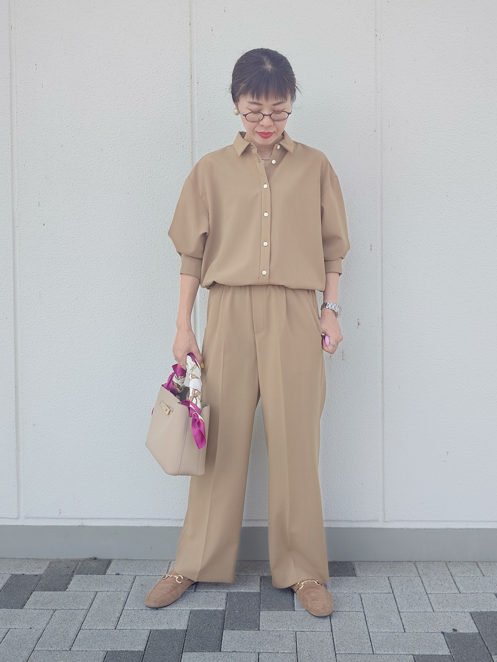 MUTSUKOさんの「UNTITLED｜【秋羽織り/セットアップ可/UVカット】エアリークールドロストシャツ」を使ったコーディネート