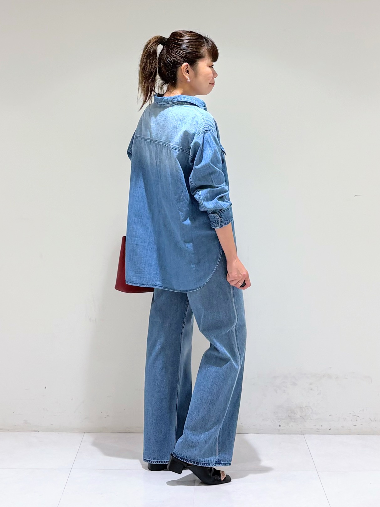tsuyuさんの「INDIVI｜【2WAY／合皮】ポシェットサイズバッグ」を使ったコーディネート