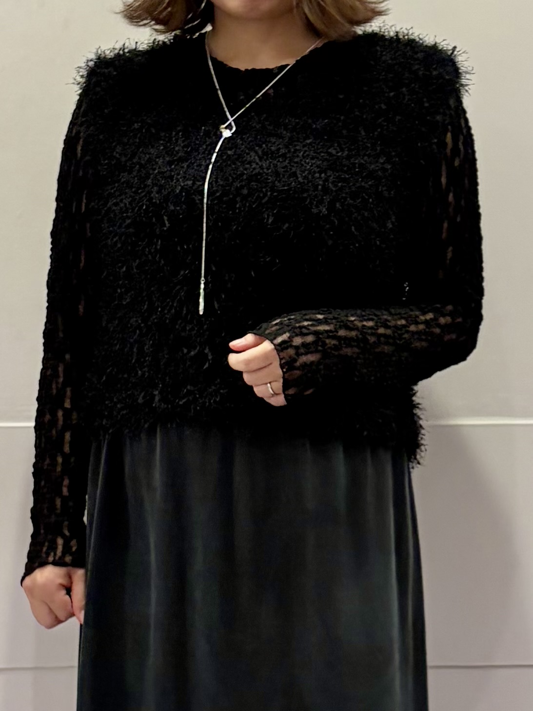 TOKOさんの「UNTITLED｜【羽織りのインナーに】レースプルオーバー」を使ったコーディネート