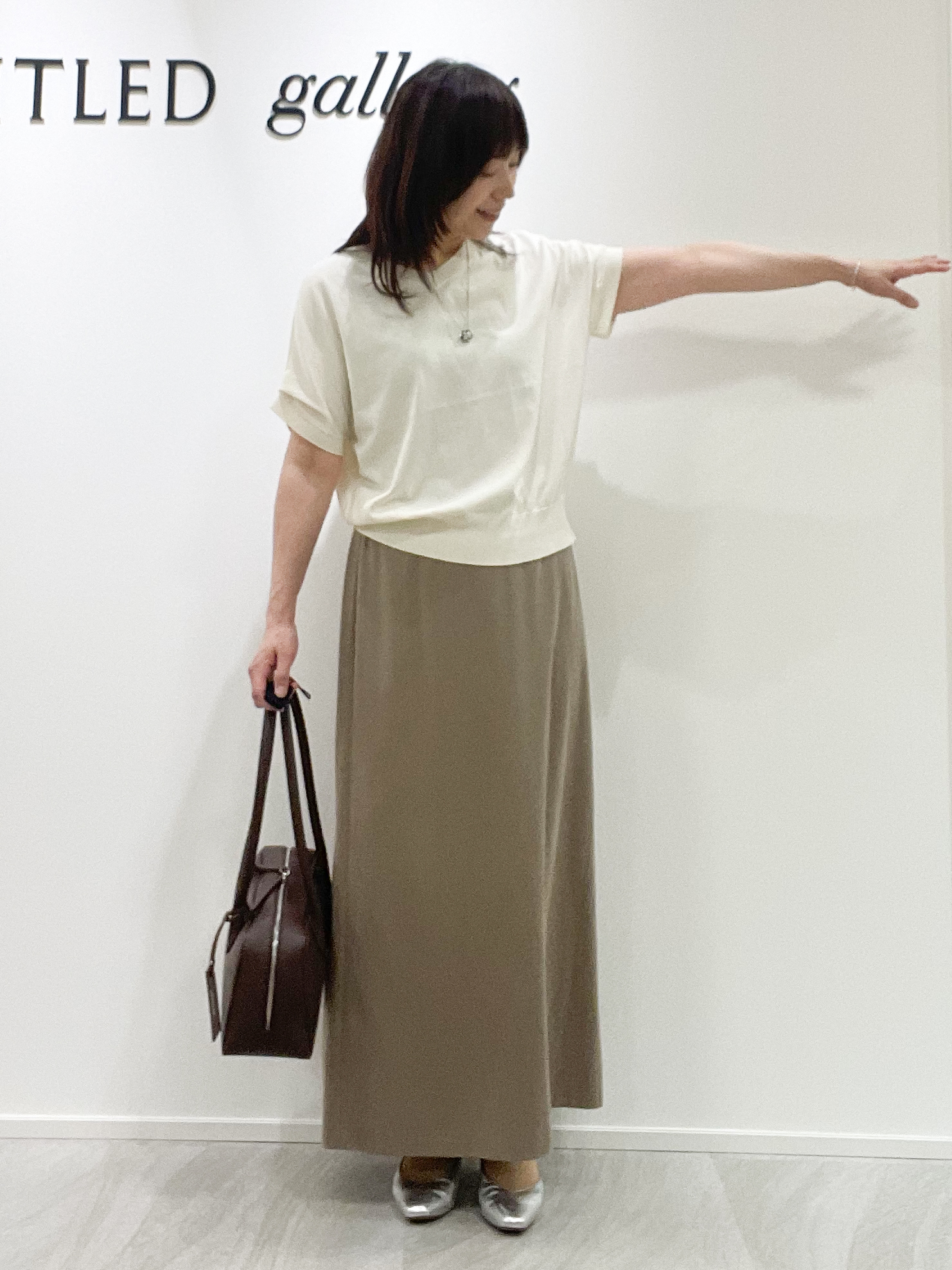めいさんの「UNTITLED｜【肌に張りつきにくい/前後2WAY】ドライタッチコットンプルオーバー」を使ったコーディネート
