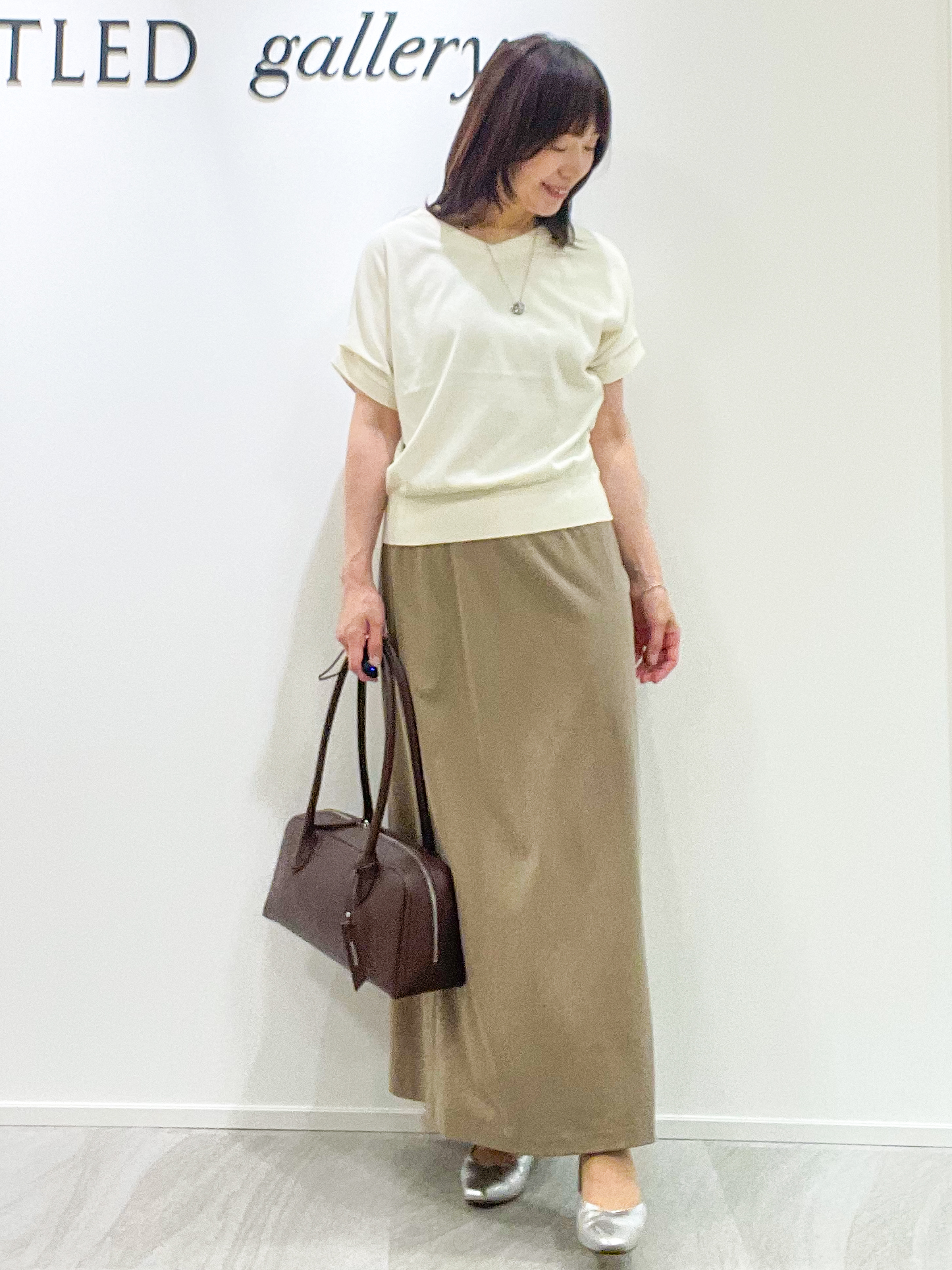 めいさんの「UNTITLED｜【肌に張りつきにくい/前後2WAY】ドライタッチコットンプルオーバー」を使ったコーディネート
