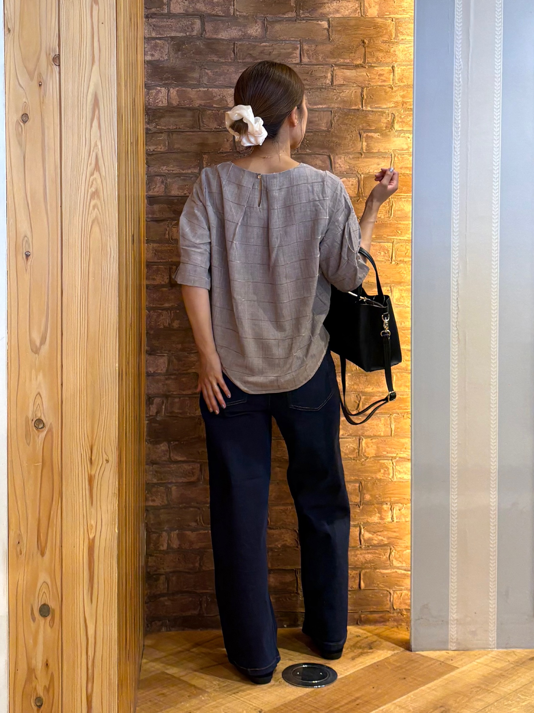 mieさんの「SHOO･LA･RUE｜【セットアップ可/S-LL】1枚で秋気分 モールチェックタックスリーブ ブラウス」を使ったコーディネート