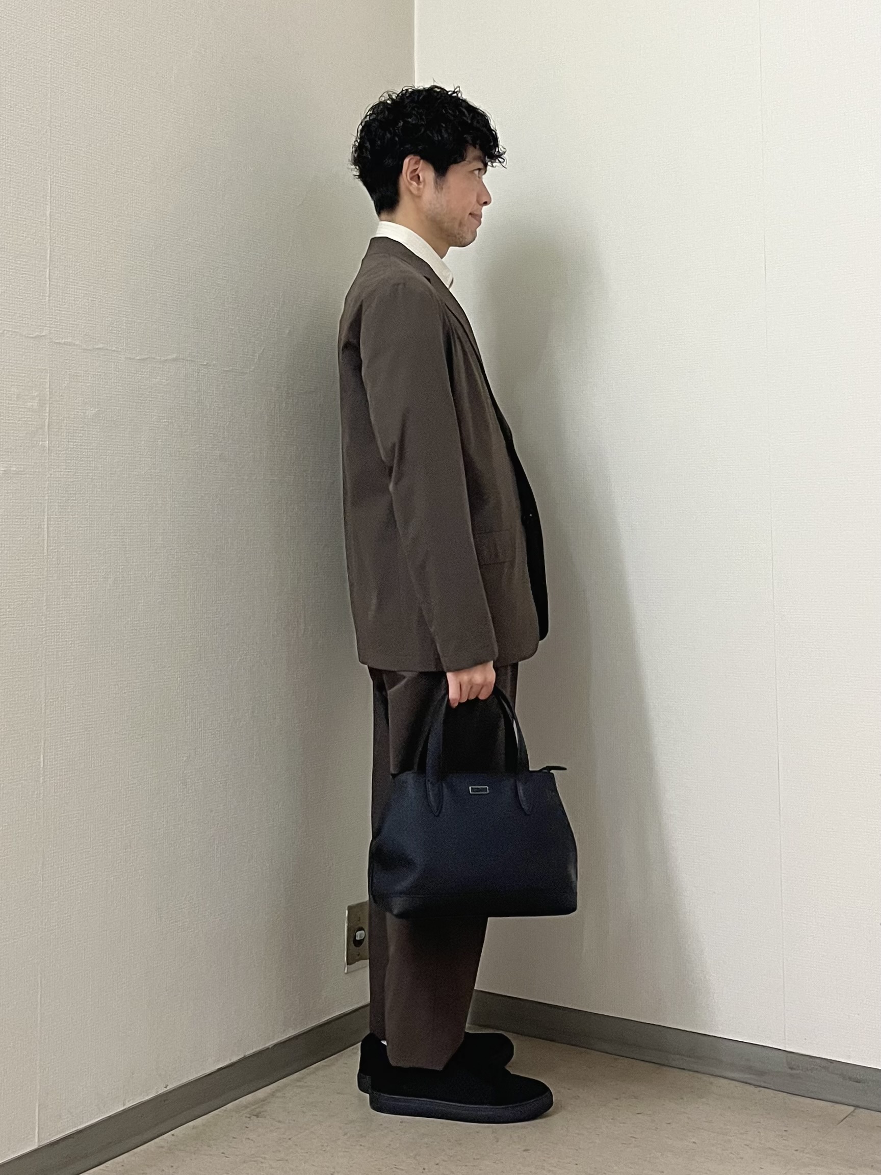 URAさんの「TAKEO KIKUCHI｜3Dナイロンストレッチ ジャケット」を使ったコーディネート
