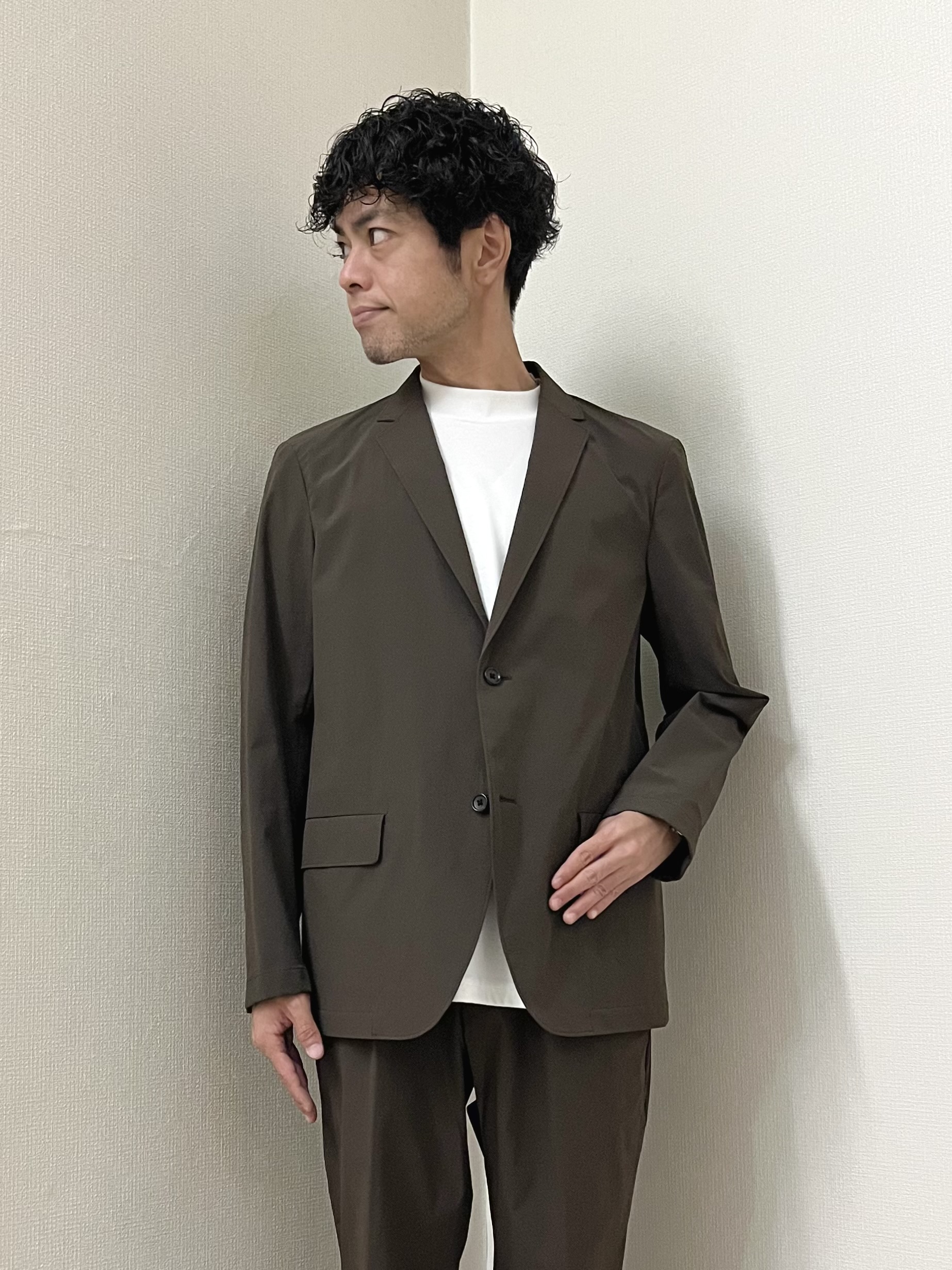 URAさんの「TAKEO KIKUCHI｜3Dナイロン ジャケット」を使ったコーディネート