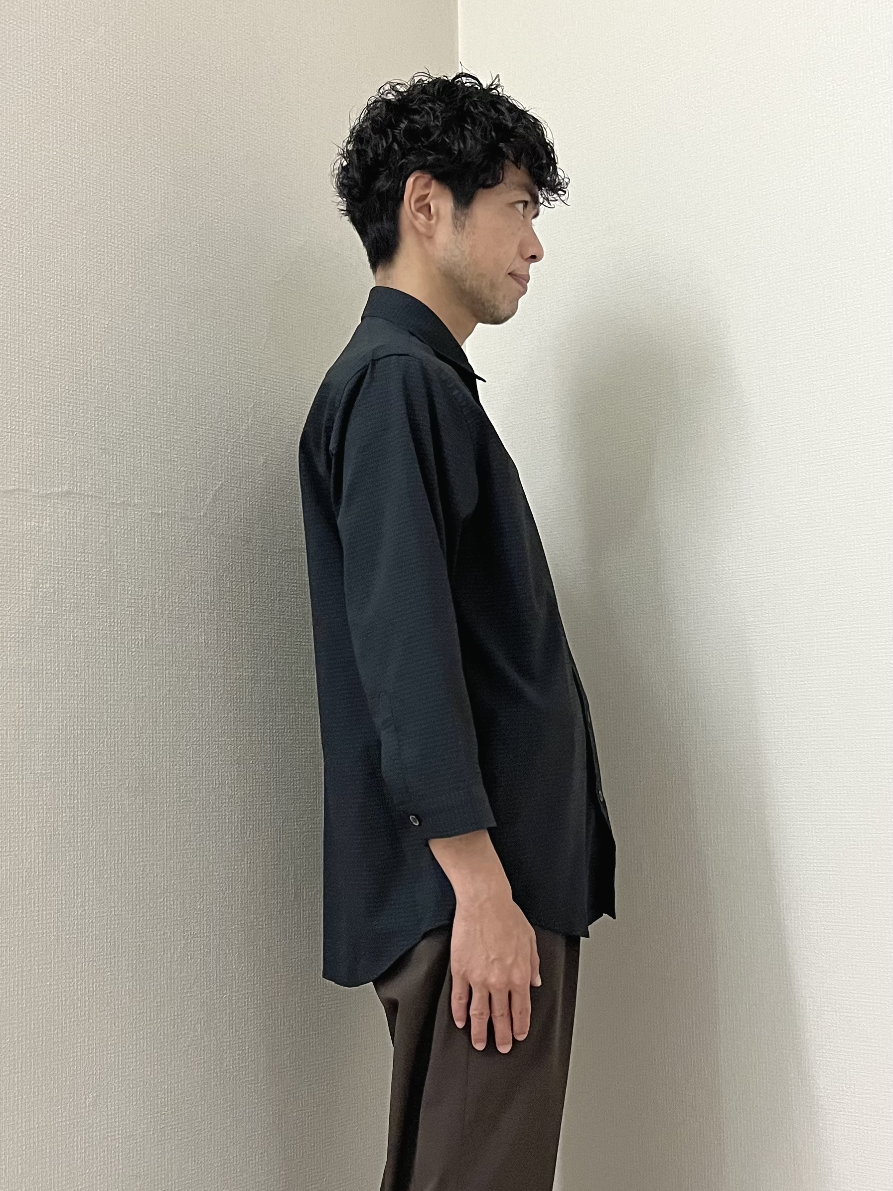URAさんの「TAKEO KIKUCHI｜【日本製】DotAir（R）サッカー7分袖シャツ」を使ったコーディネート