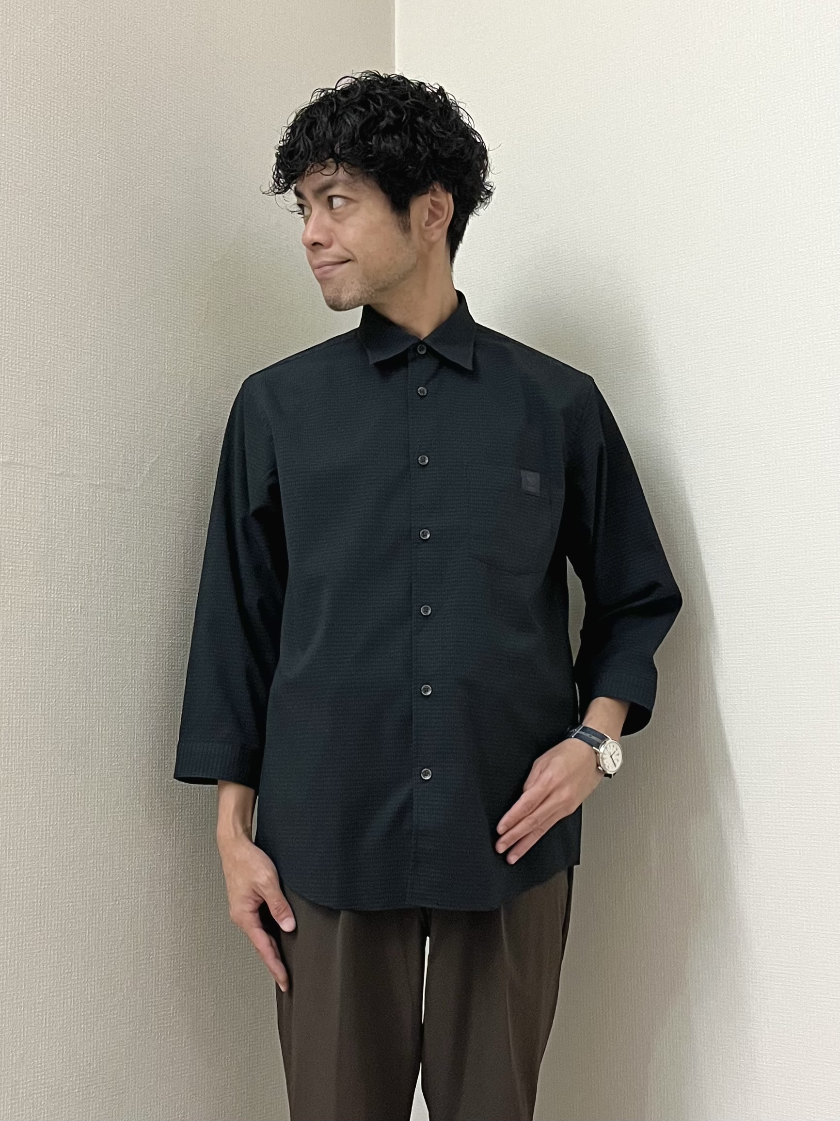 URAさんの「TAKEO KIKUCHI｜【日本製】DotAir（R）サッカー7分袖シャツ」を使ったコーディネート