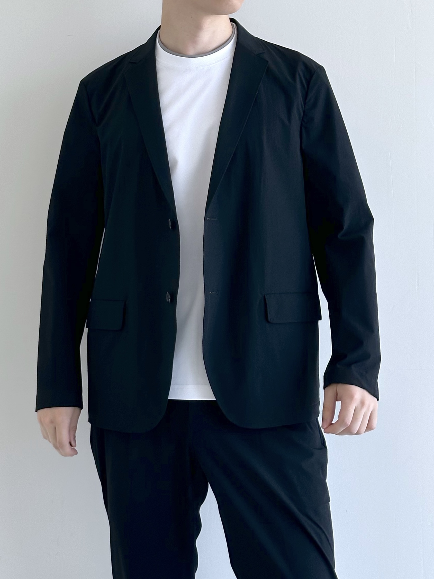 イッシーさんの「TAKEO KIKUCHI｜3Dナイロンストレッチ ジャケット」を使ったコーディネート