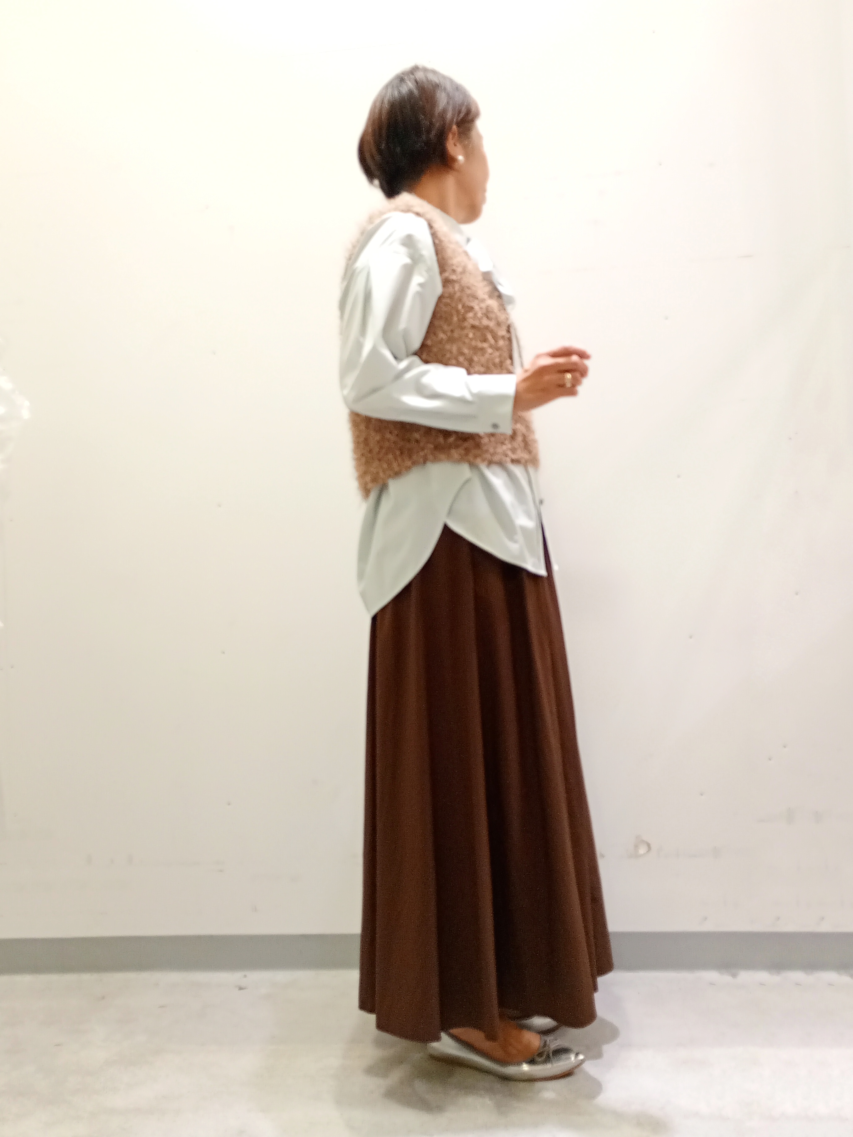 Kさんの「INDIVI｜【洗える】ファンシーヤーンVネックニットベスト」を使ったコーディネート