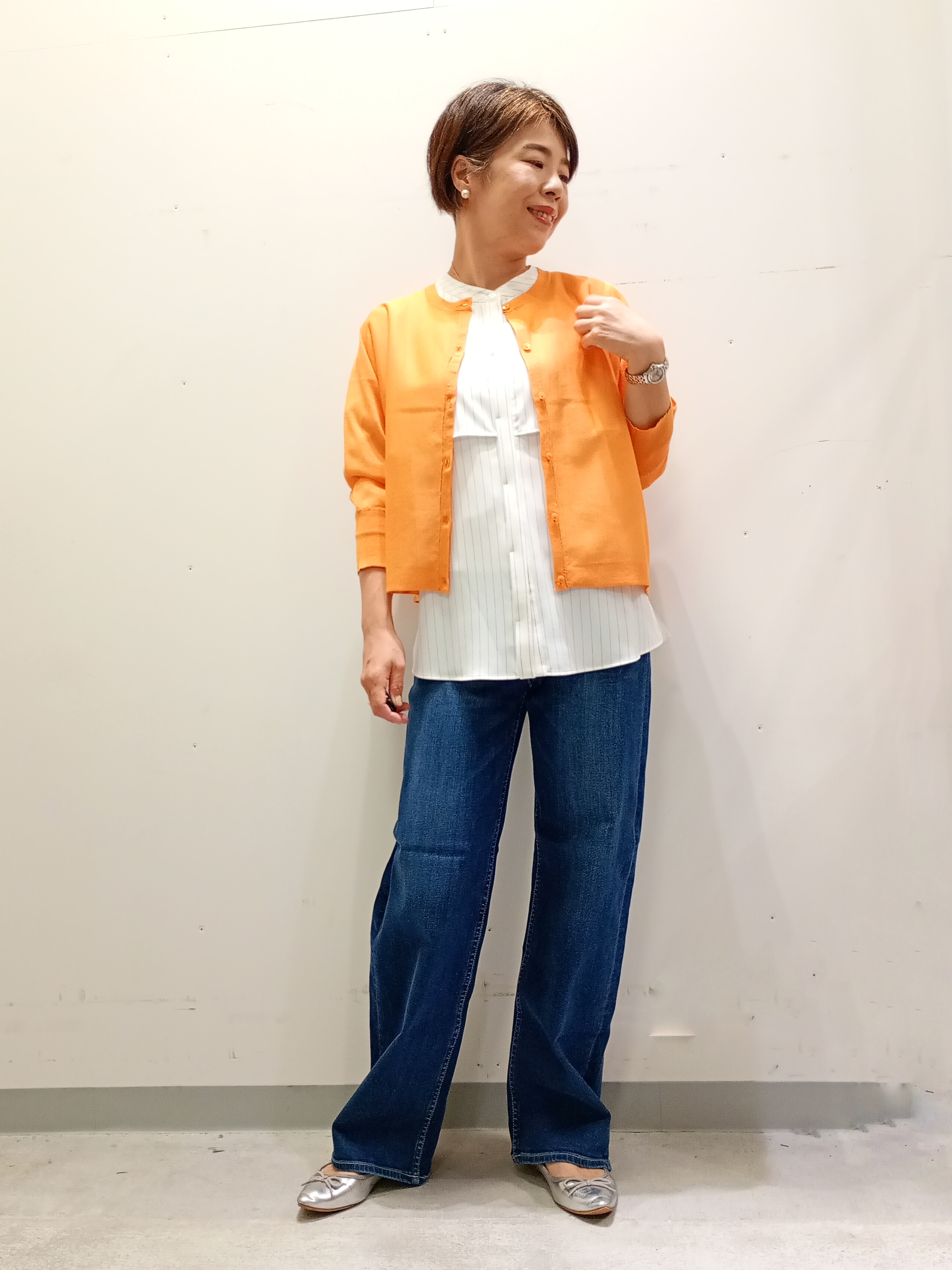 Kさんの「INDIVI｜【シアー／軽羽織】ドルマン袖ニットカーディガン」を使ったコーディネート