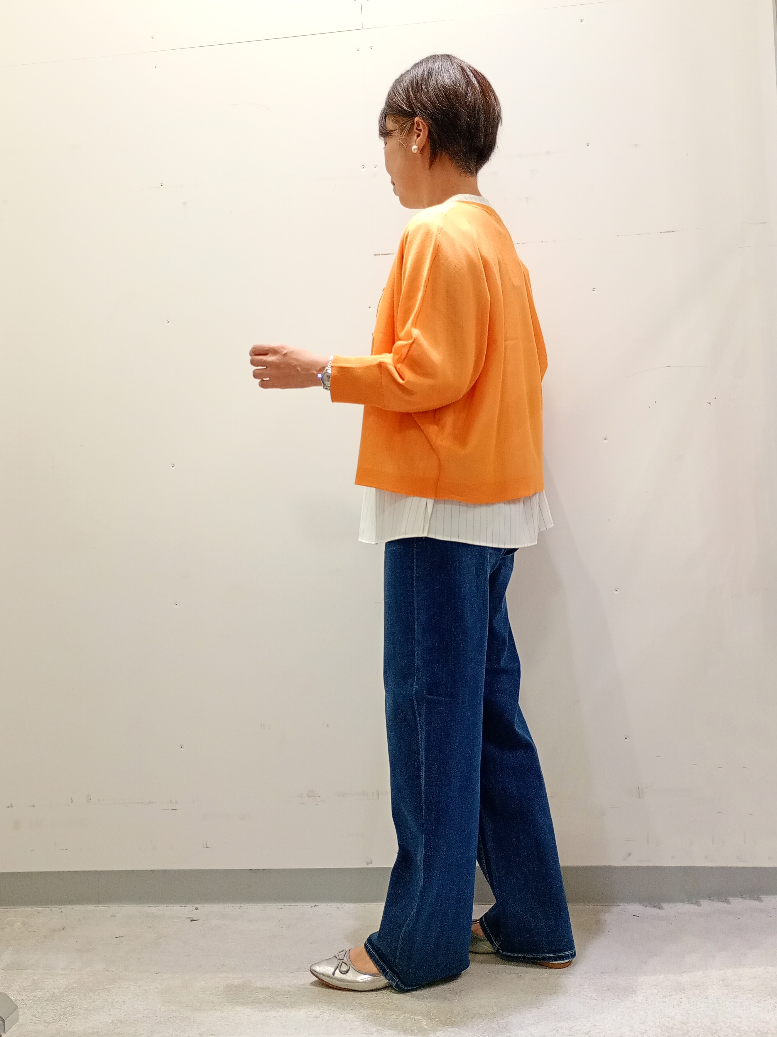 Kさんの「INDIVI｜【シアー／軽羽織】ドルマン袖ニットカーディガン」を使ったコーディネート